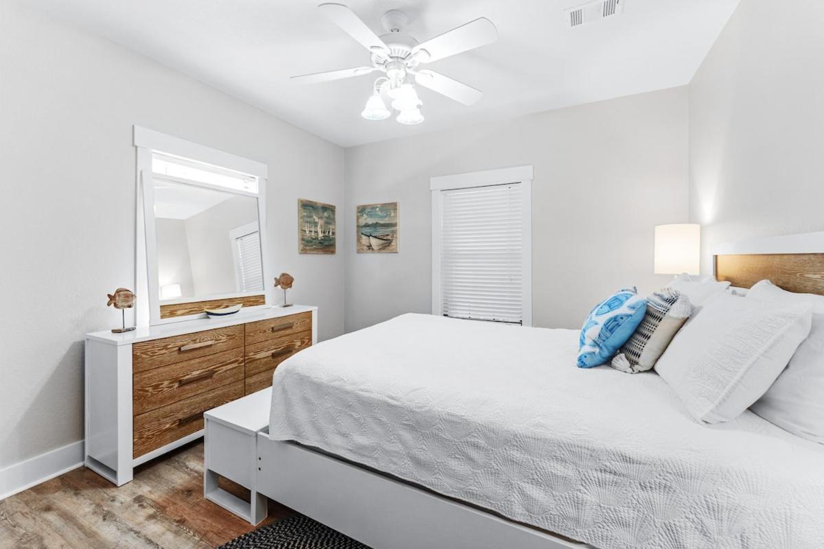 Coastal91 Free Golf Cart Gated Access Holiday home *