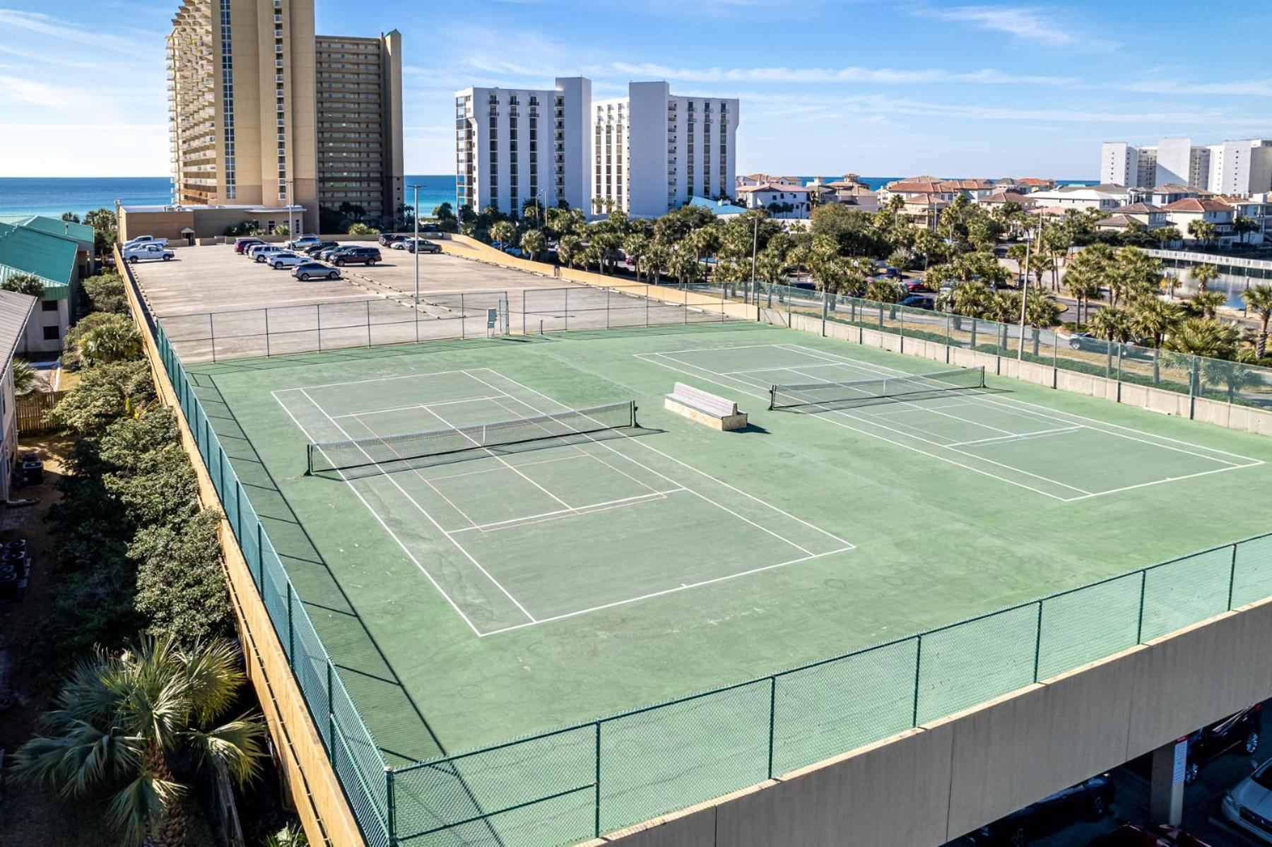 Apartment Dolphin Point 105b- By Isle Destin