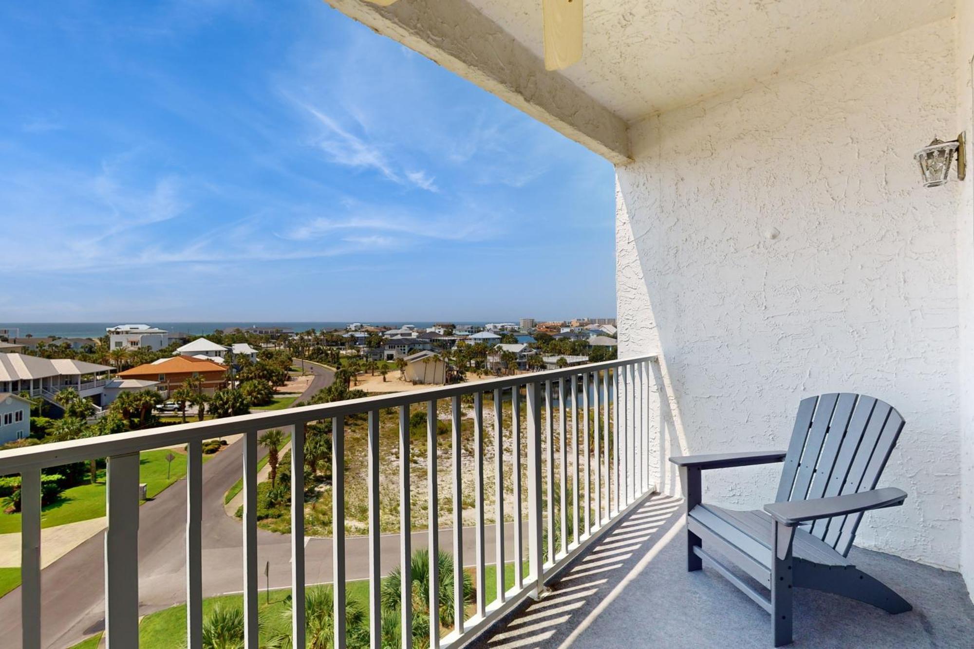 Apartment Dolphin Point 702a