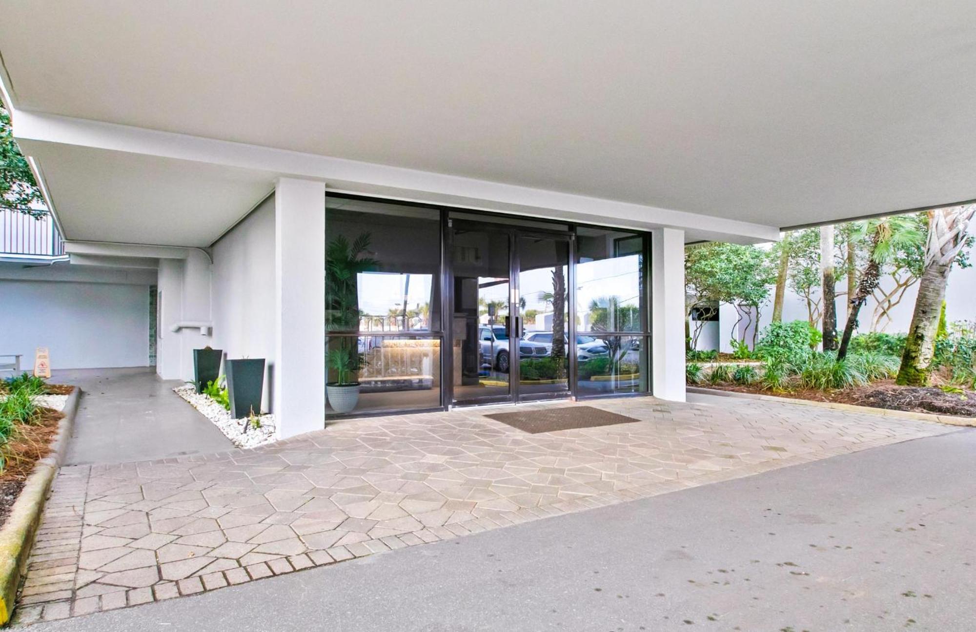 Holiday home Emerald Towers 0502