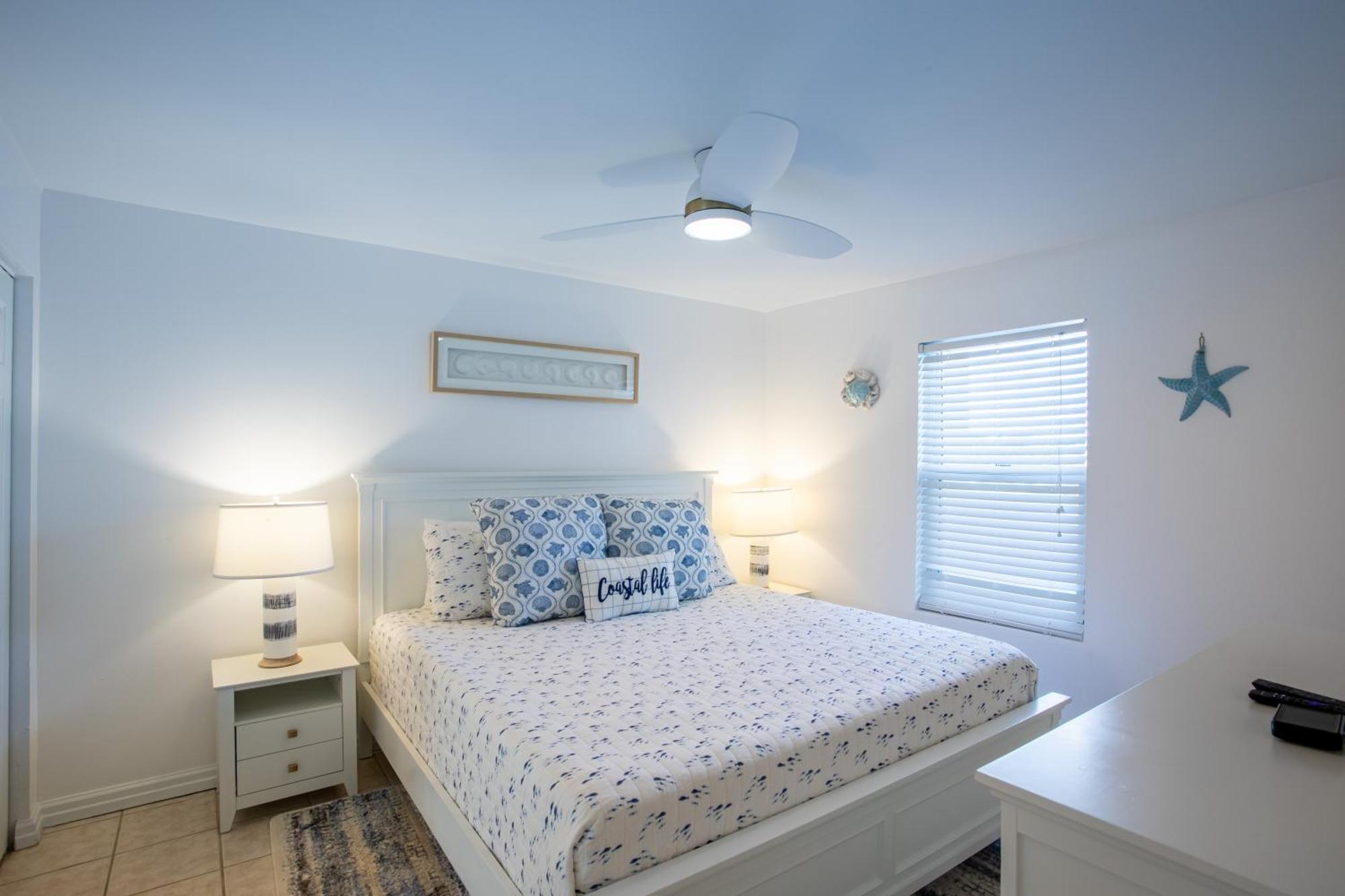 Pelican's Landing Apartment