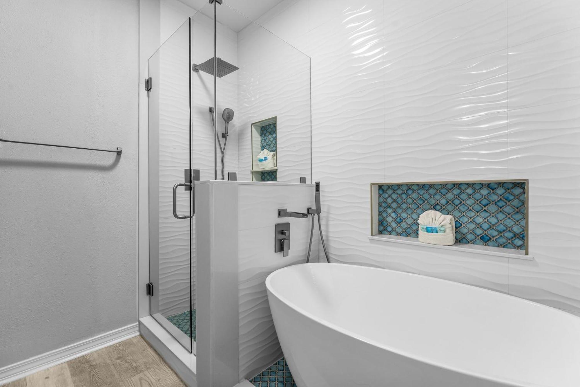 Claire De Lune With Private Access Holiday home *