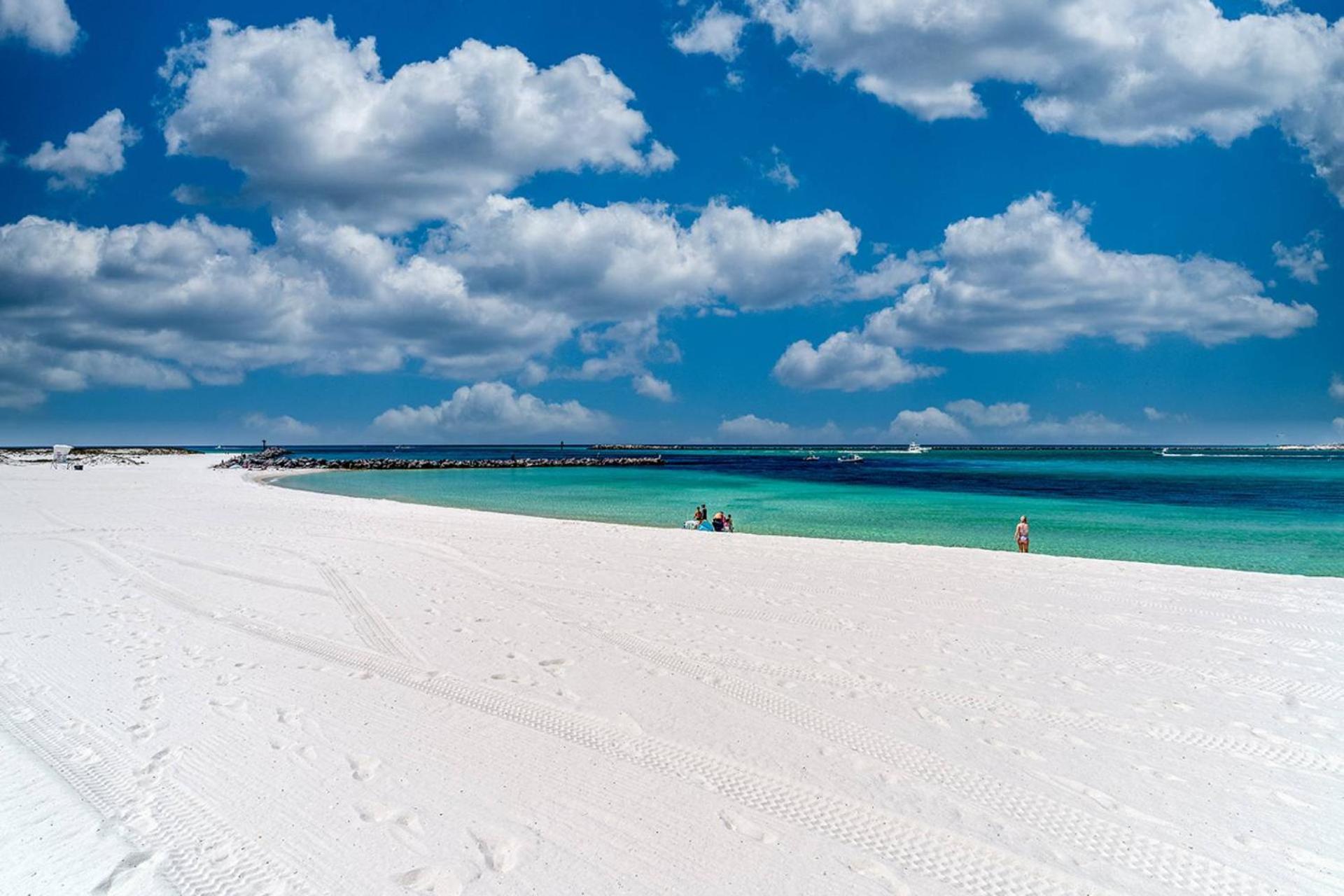 Gulf Shore Drive #4 Harbor Oasis *