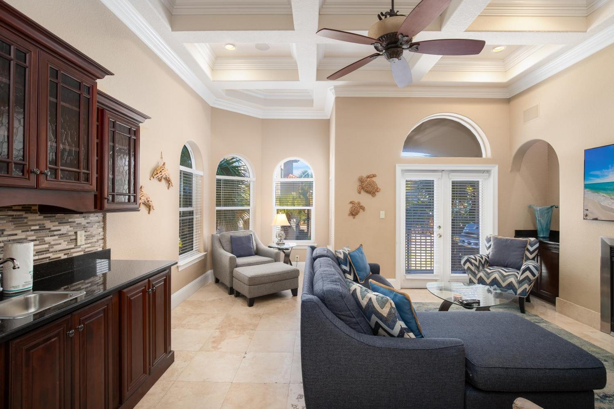 Steps To Beach, Community Pool Hot Tub *