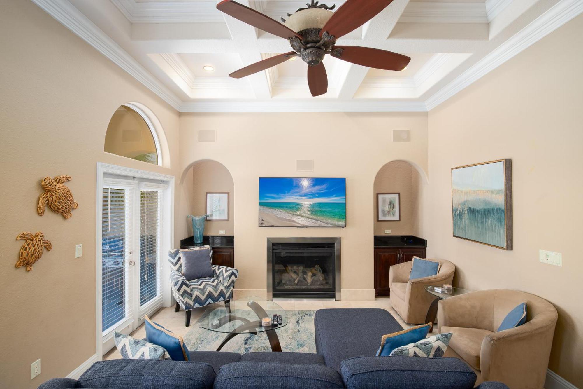 Holiday home Steps To Beach, Community Pool Hot Tub *