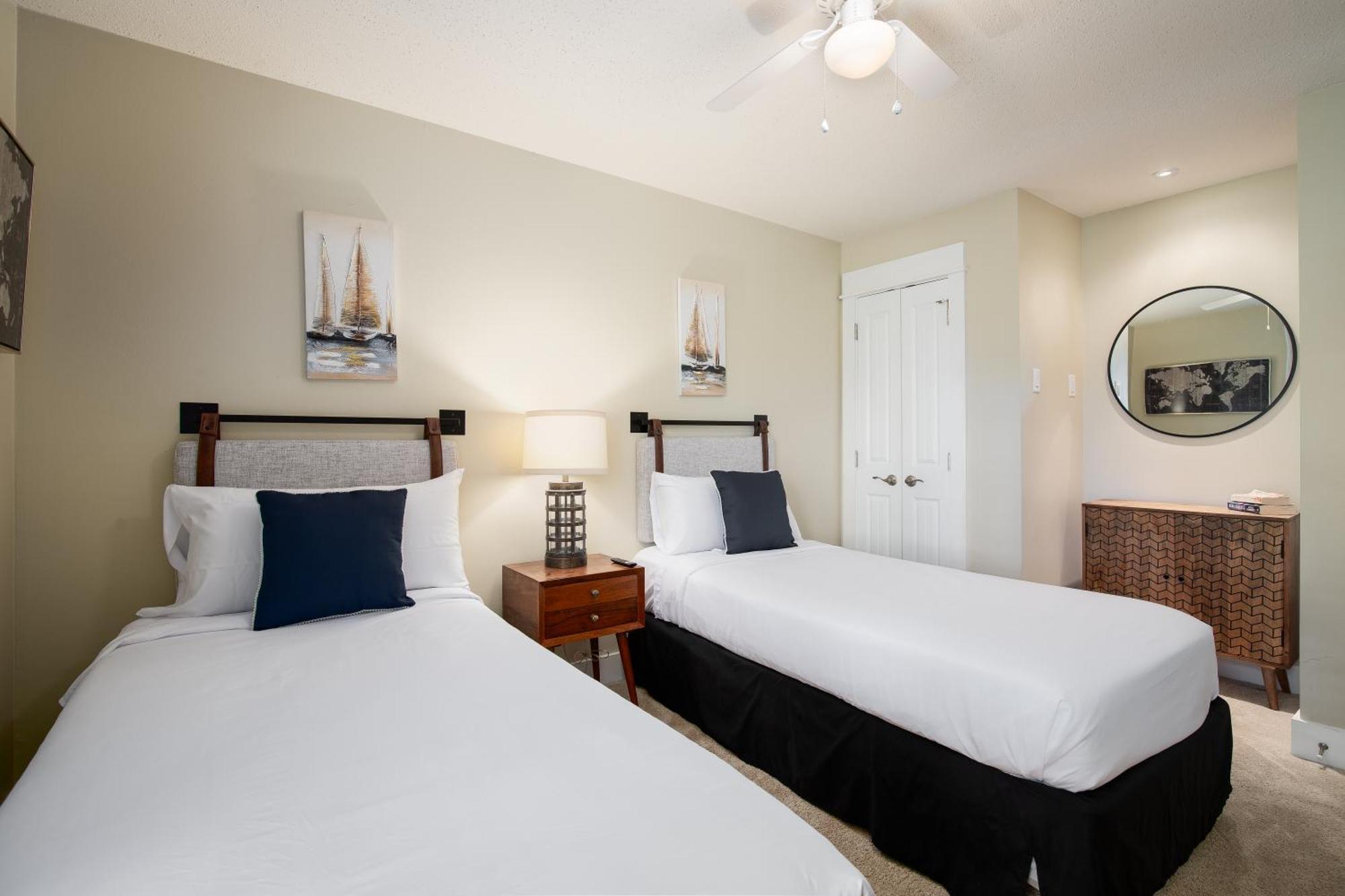 Pet Friendly - Near Amenities - Twelfth Hole Holiday home