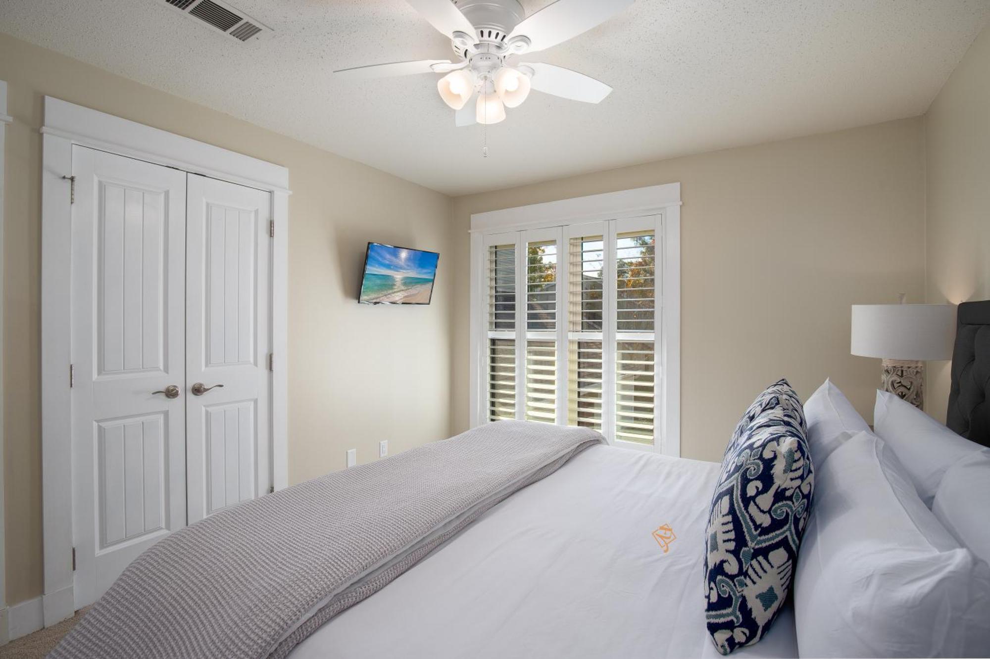 Pet Friendly - Near Amenities - Twelfth Hole Holiday home *