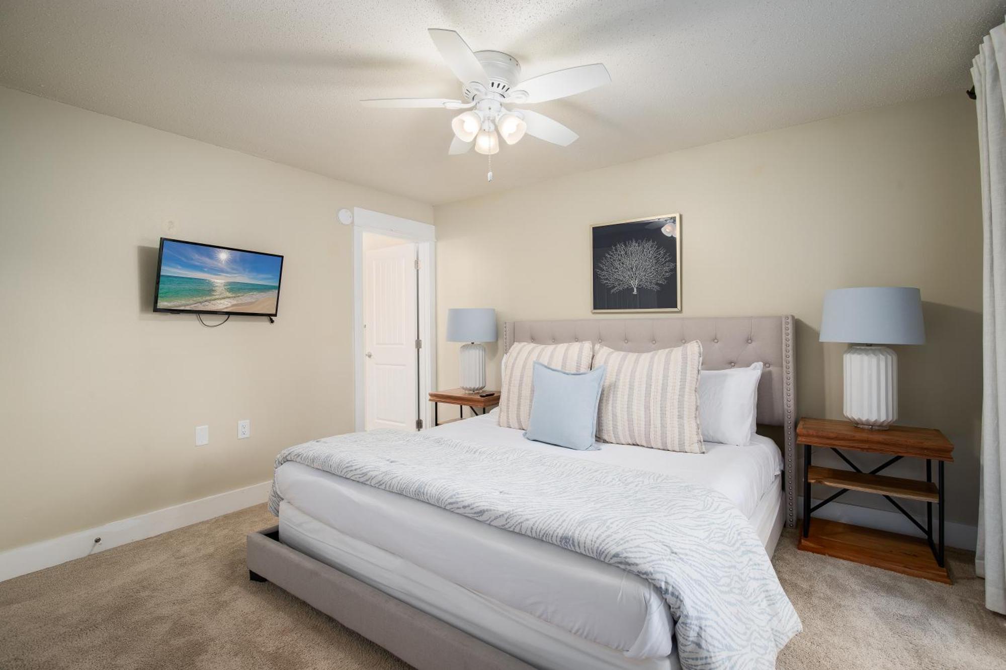 Pet Friendly - Near Amenities - Twelfth Hole Holiday home Destin