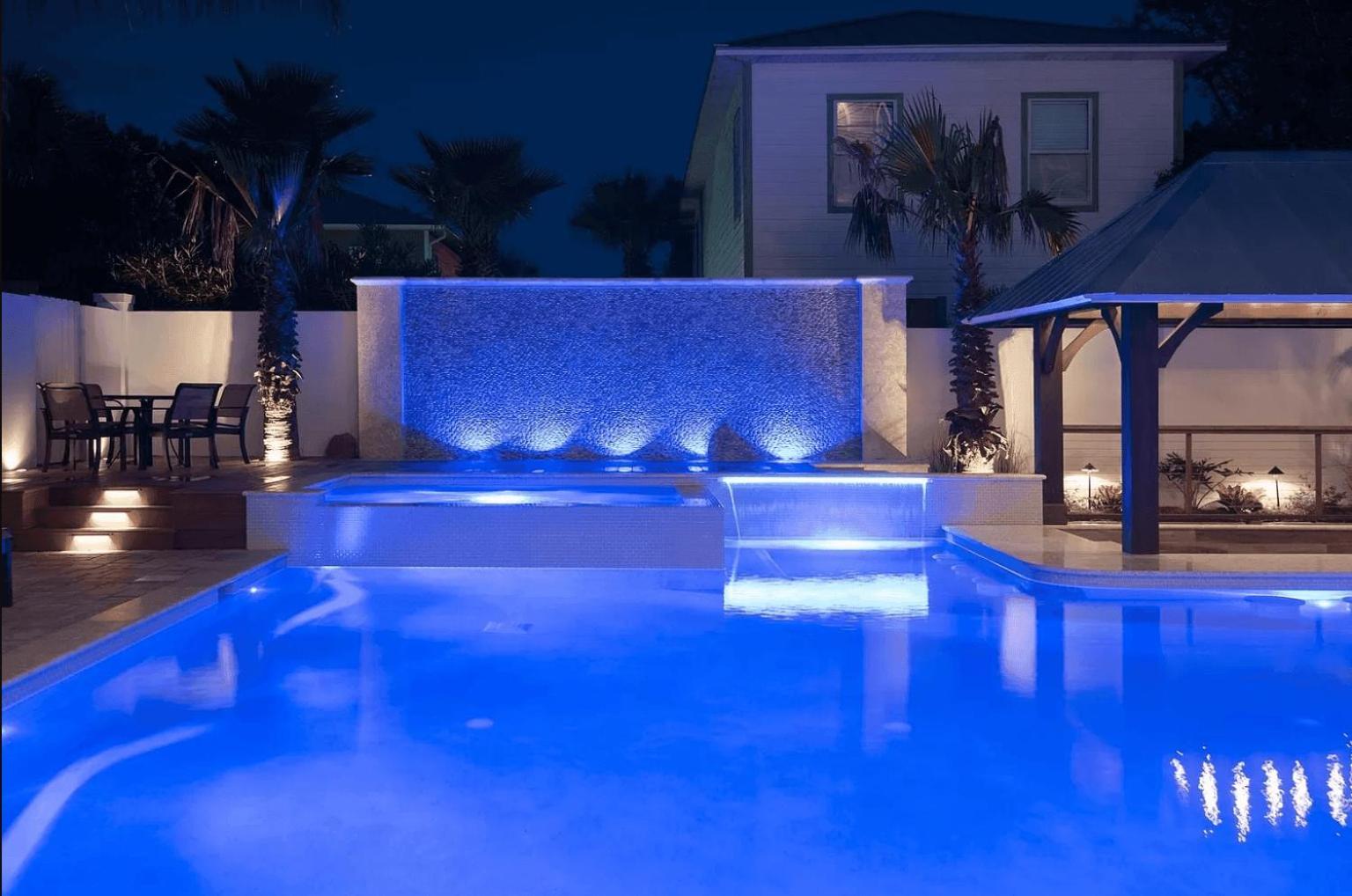 Monarch By Avantstay Breathtaking Estate W Access Swim Up Bar Hot Tub Rooftop Views *