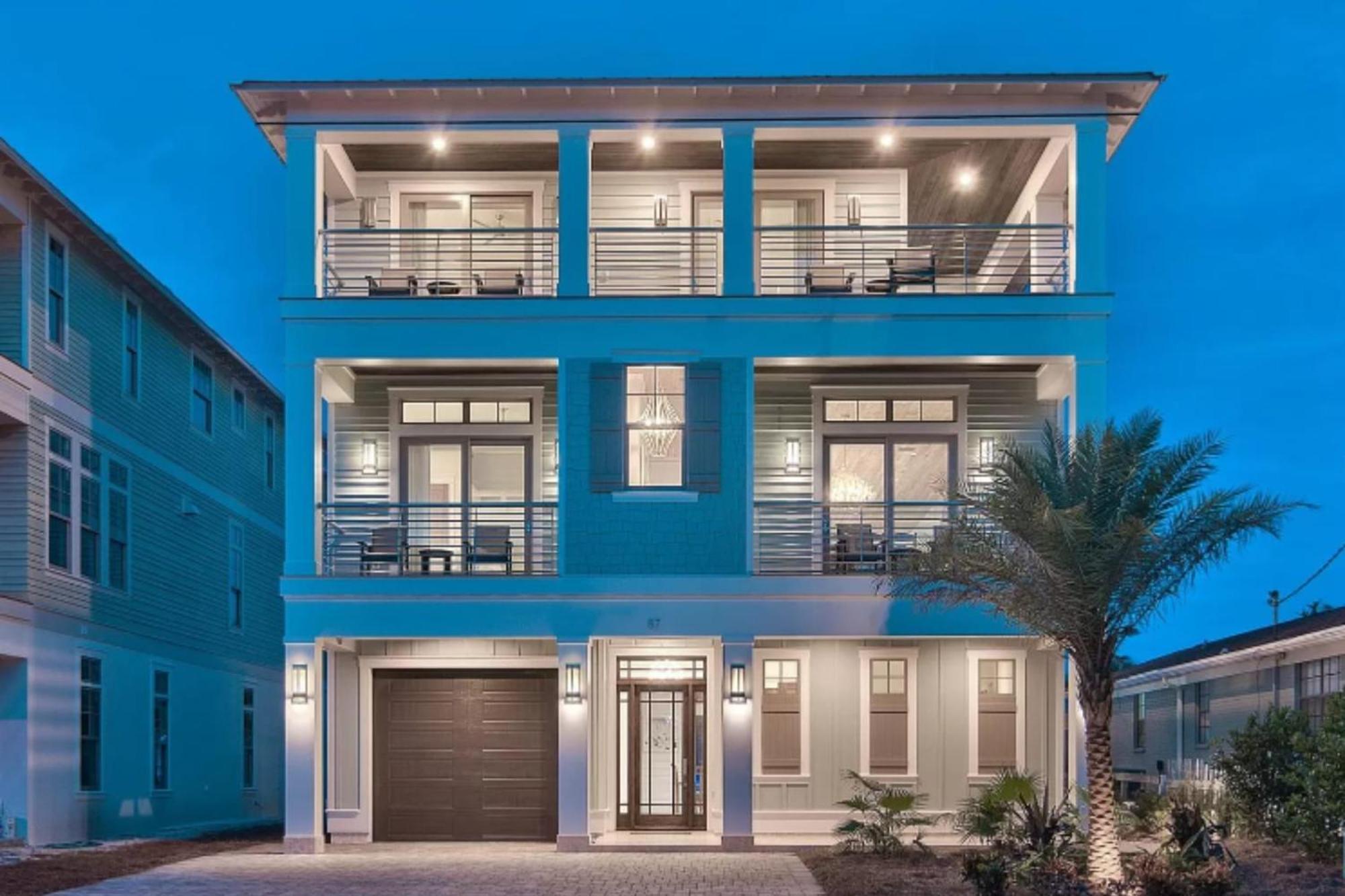 Monarch By Avantstay Breathtaking Estate W Access Swim Up Bar Hot Tub Rooftop Views