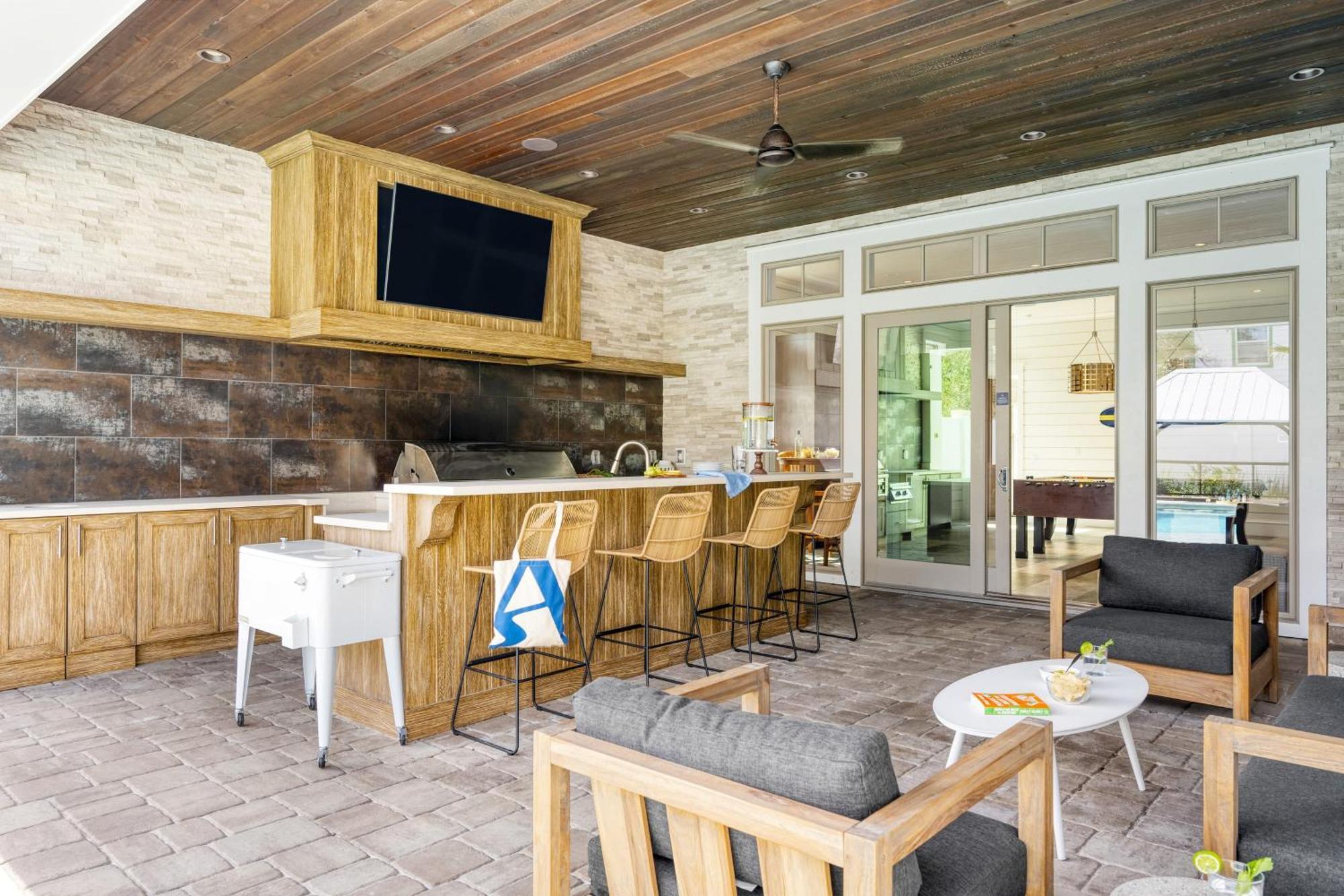Monarch By Avantstay Breathtaking Estate W Access Swim Up Bar Hot Tub Rooftop Views
