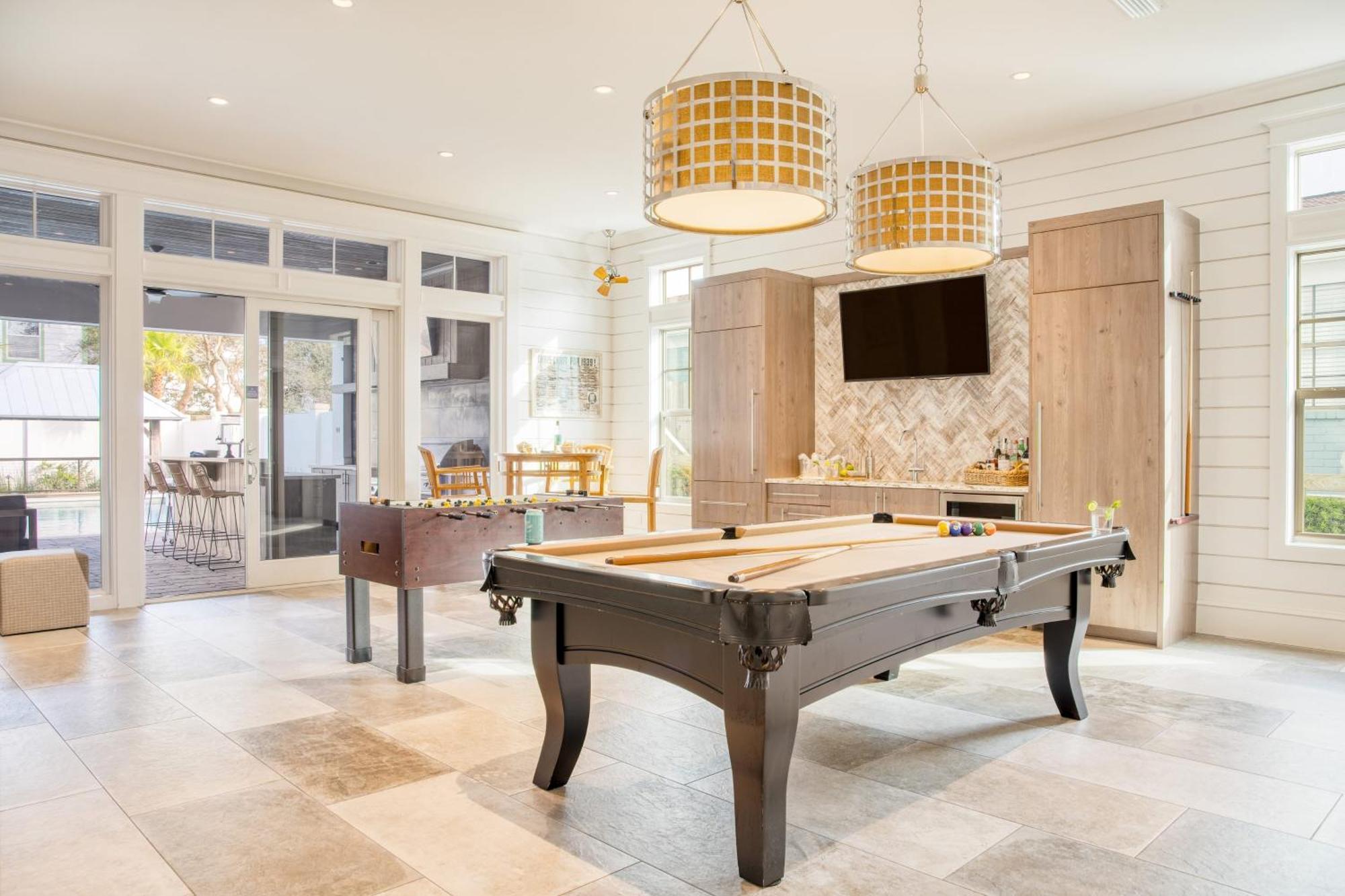 Monarch By Avantstay Breathtaking Estate W Access Swim Up Bar Hot Tub Rooftop Views Holiday home