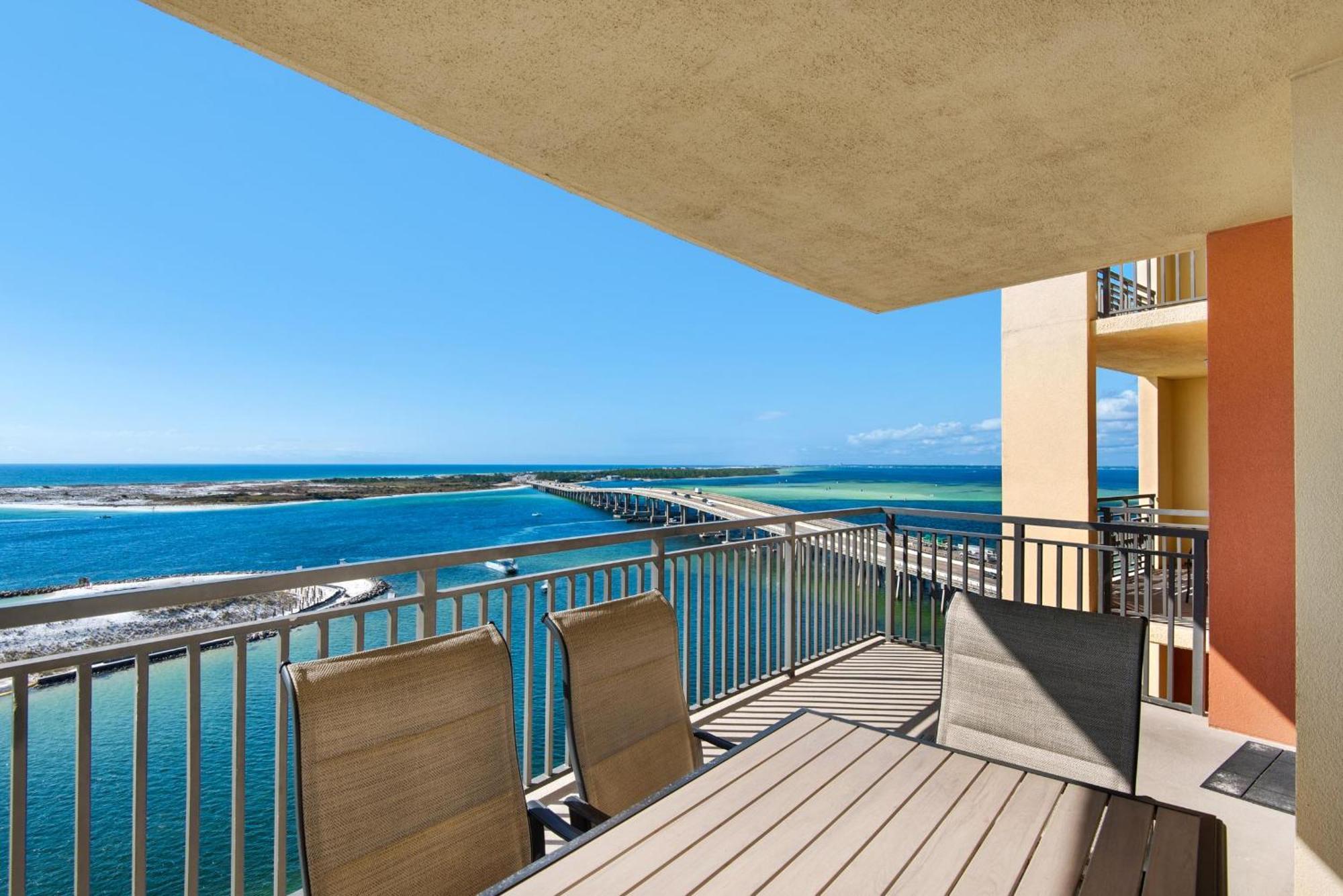 Emerald Grande W625 Holiday home