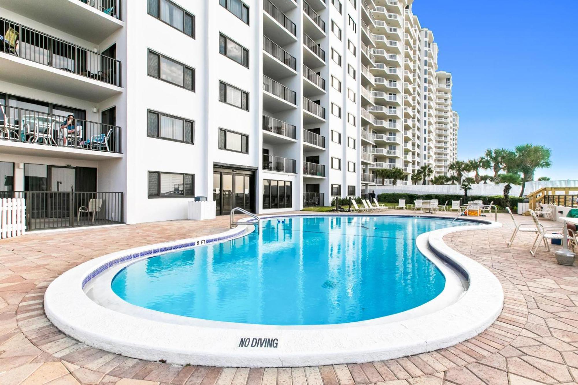 Emerald Towers 0502
