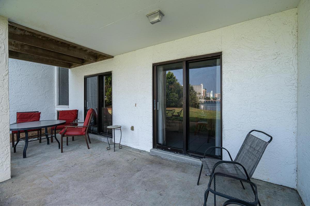 4-8 Shoreline Towers Townhome 8 - Free Setup Holiday home Destin
