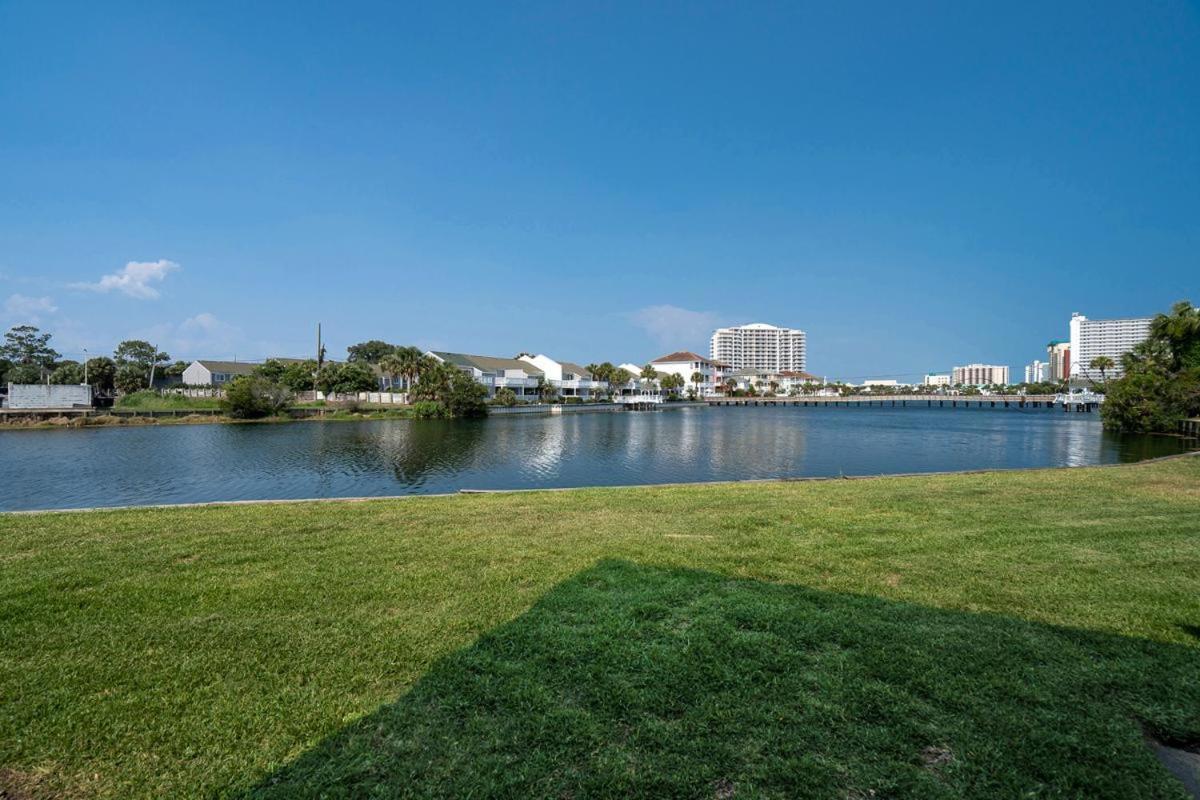 4-8 Shoreline Towers Townhome 8 - Free Setup Destin