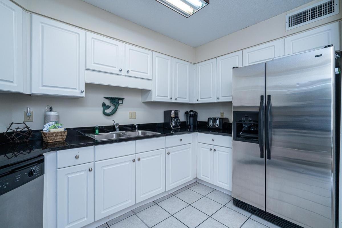 4-8 Shoreline Towers Townhome 8 - Free Setup Holiday home Destin