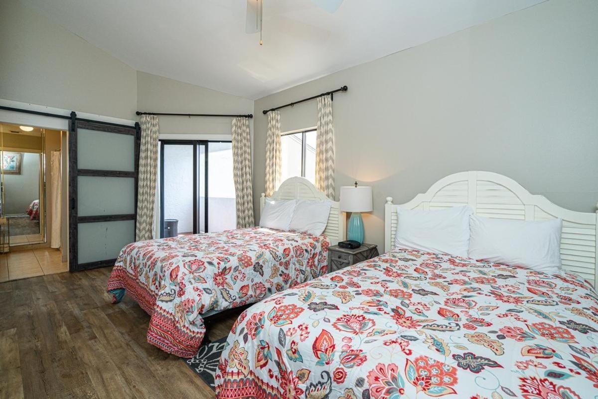 4-8 Shoreline Towers Townhome 8 - Free Setup *