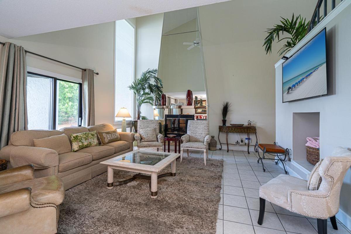 4-8 Shoreline Towers Townhome 8 - Free Setup * Destin