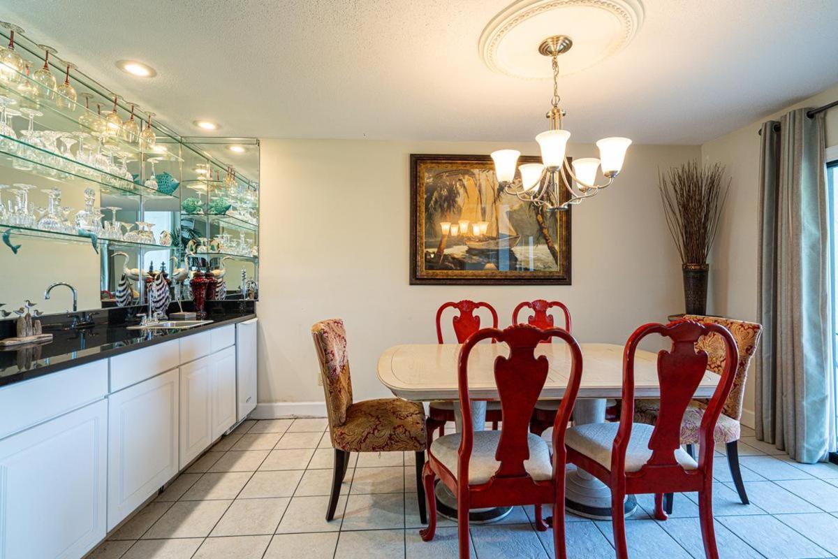 Holiday home 4-8 Shoreline Towers Townhome 8 - Free Setup