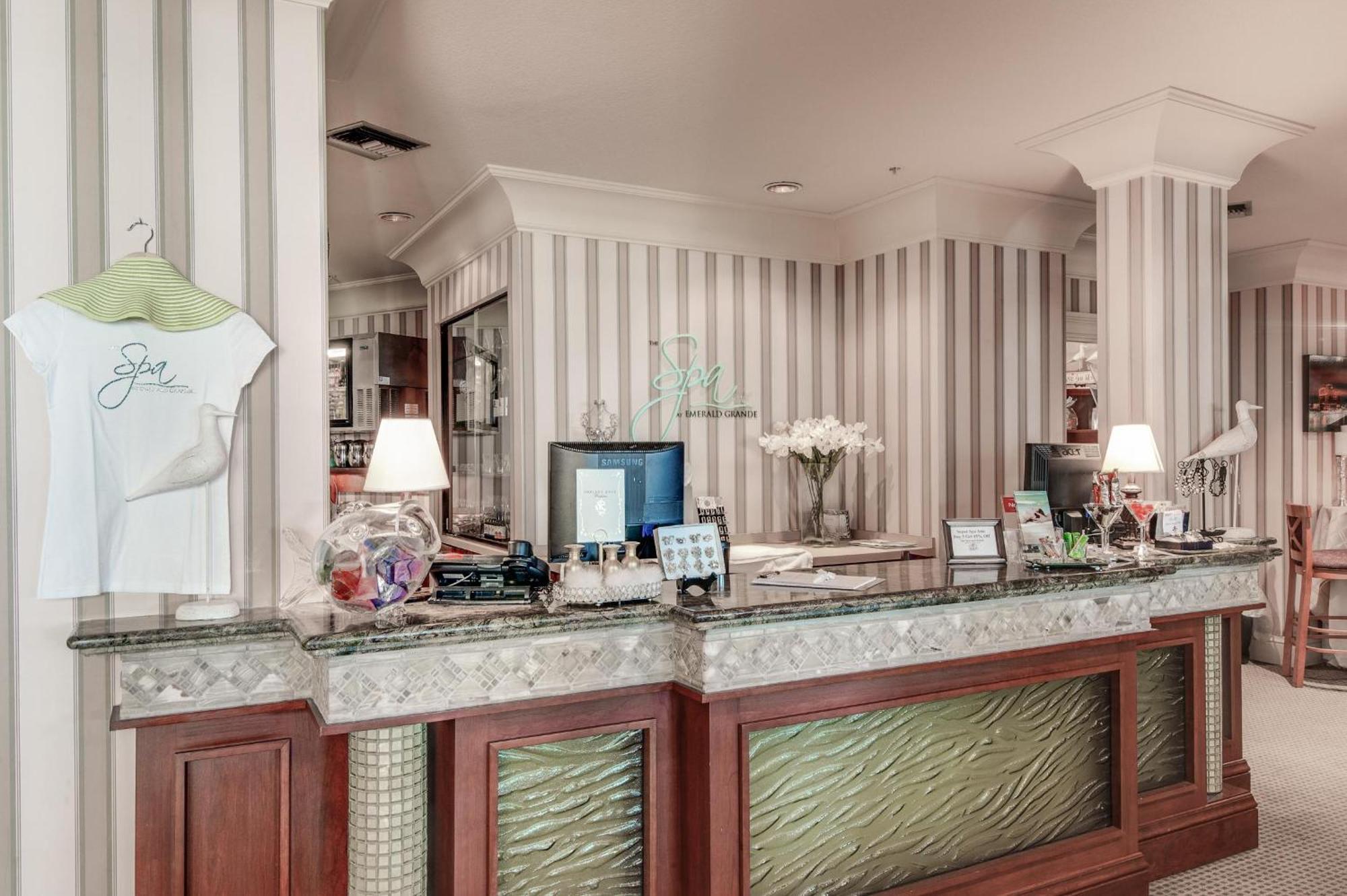 Emerald Grande W625 Holiday home