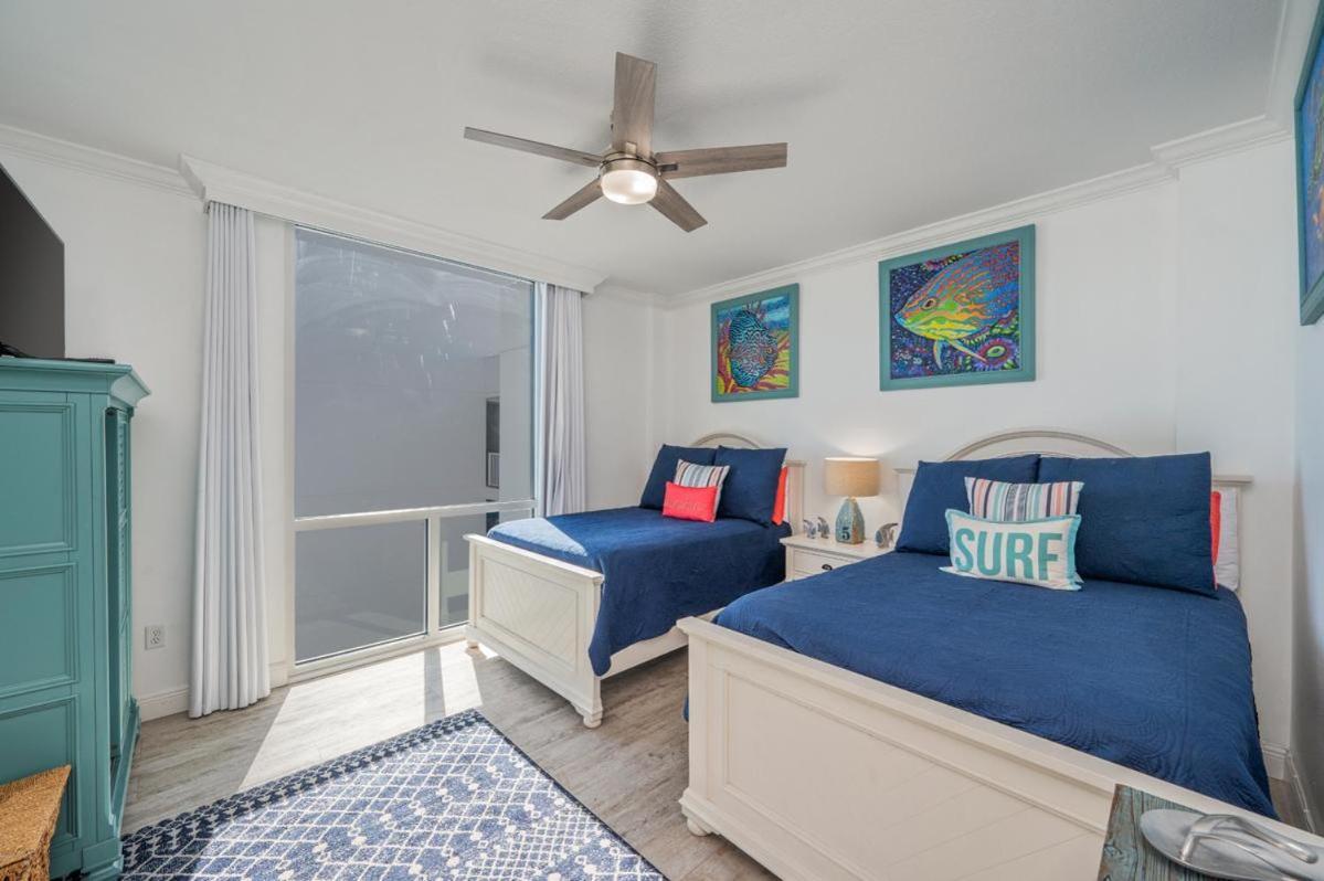 Holiday home 1125 Shoreline Towers Penthouse 3bd Free Set Garage Space *