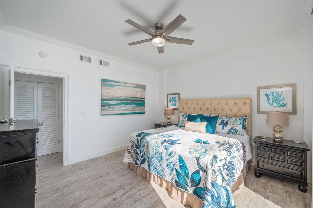 1125 Shoreline Towers Penthouse 3bd Free Set Garage Space Holiday home *