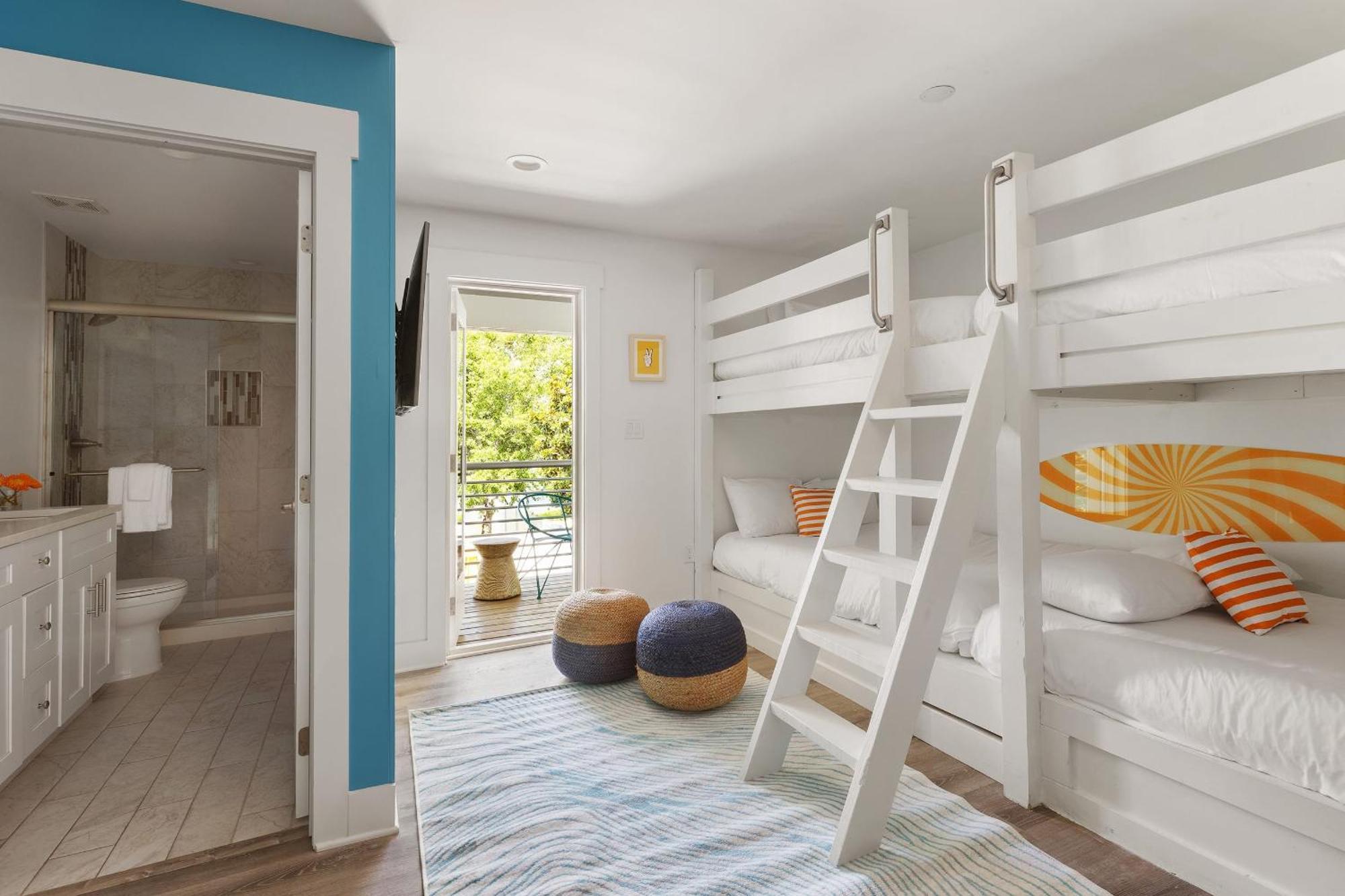 Bohemian Retreat Fully Stocked Near W Pool Outdoor Dining *
