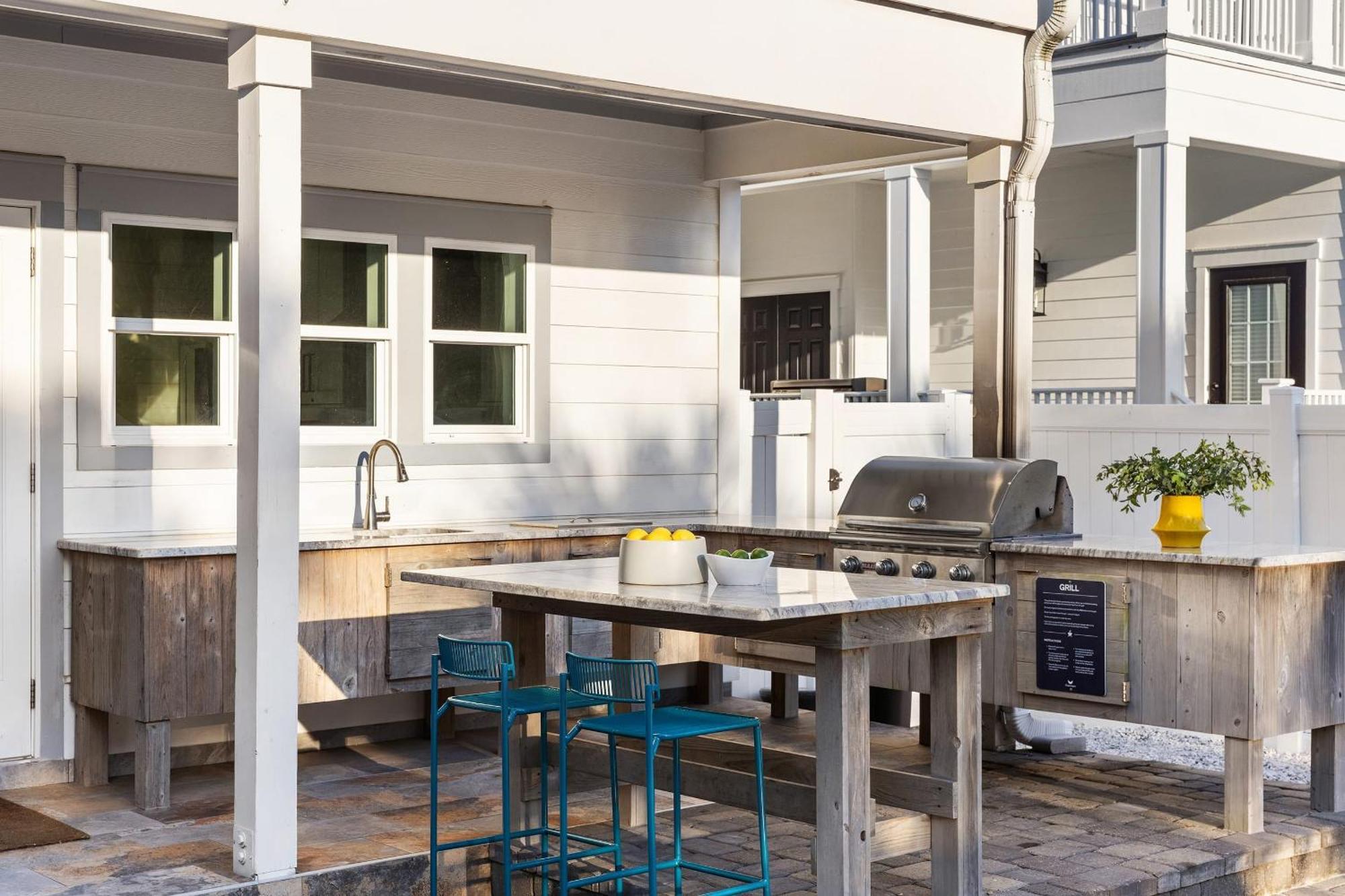 Bohemian Retreat Fully Stocked Near W Pool Outdoor Dining