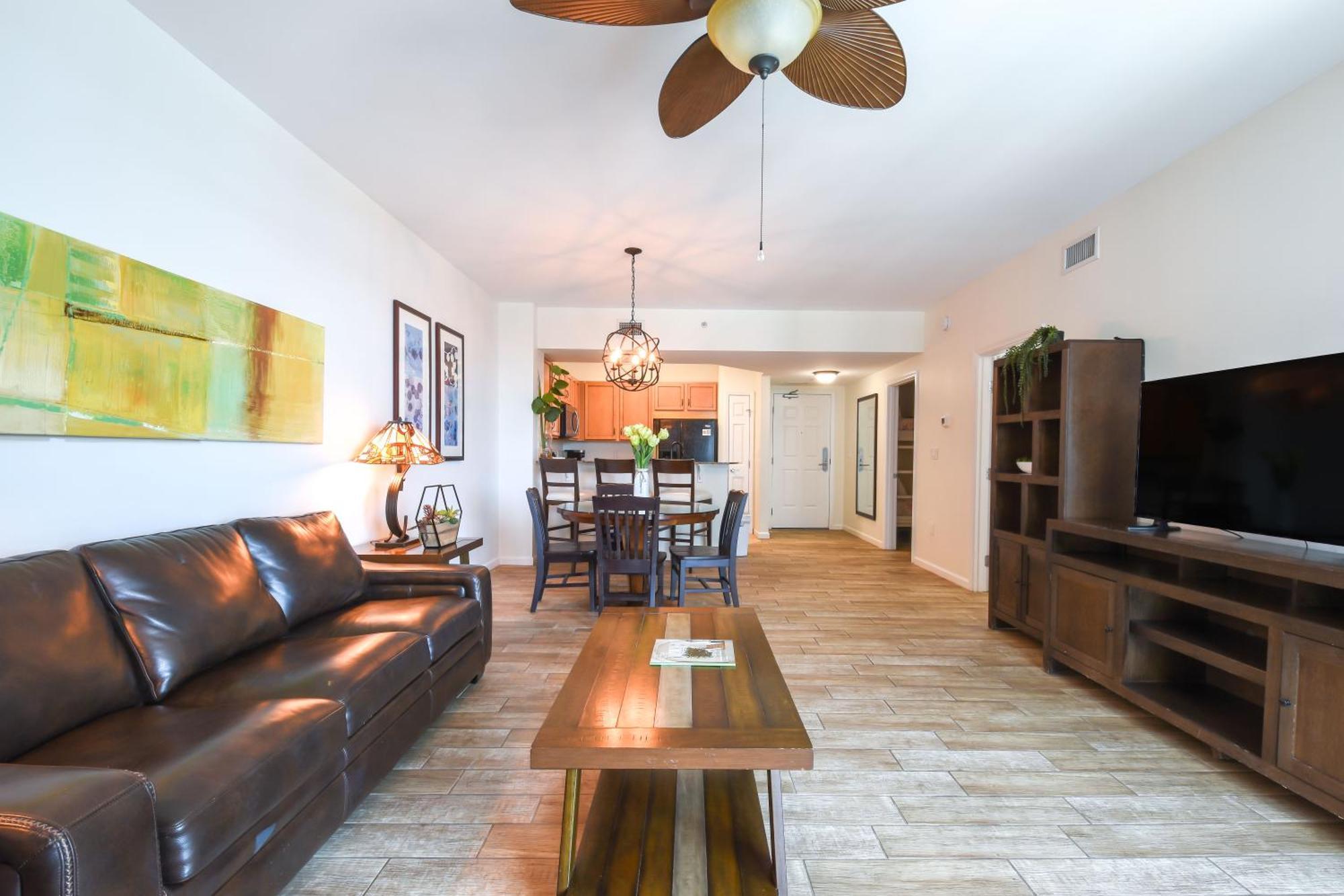 The Palms Of 1511 Junior Apartment