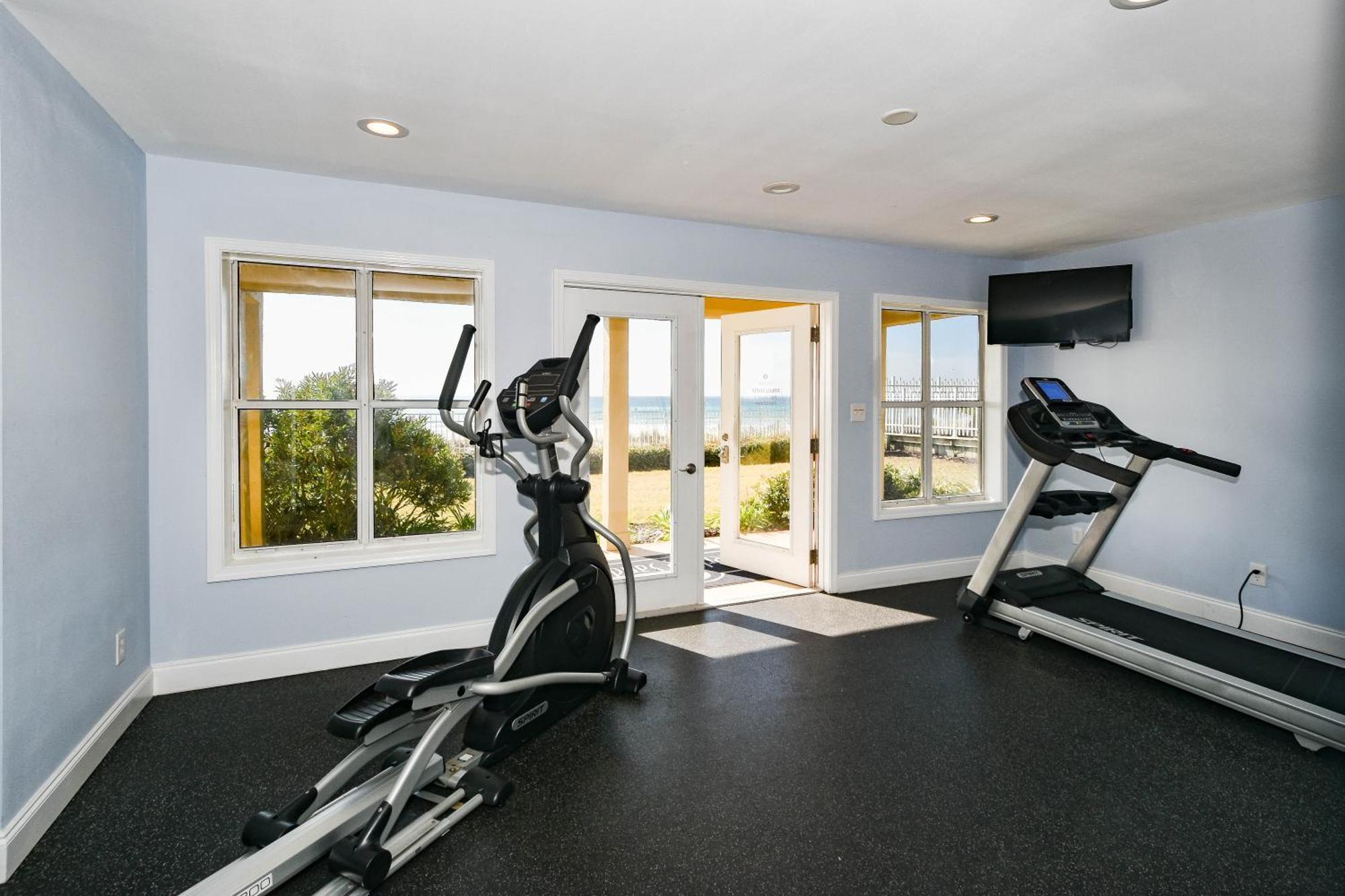 Sterling Sands 101 Apartment