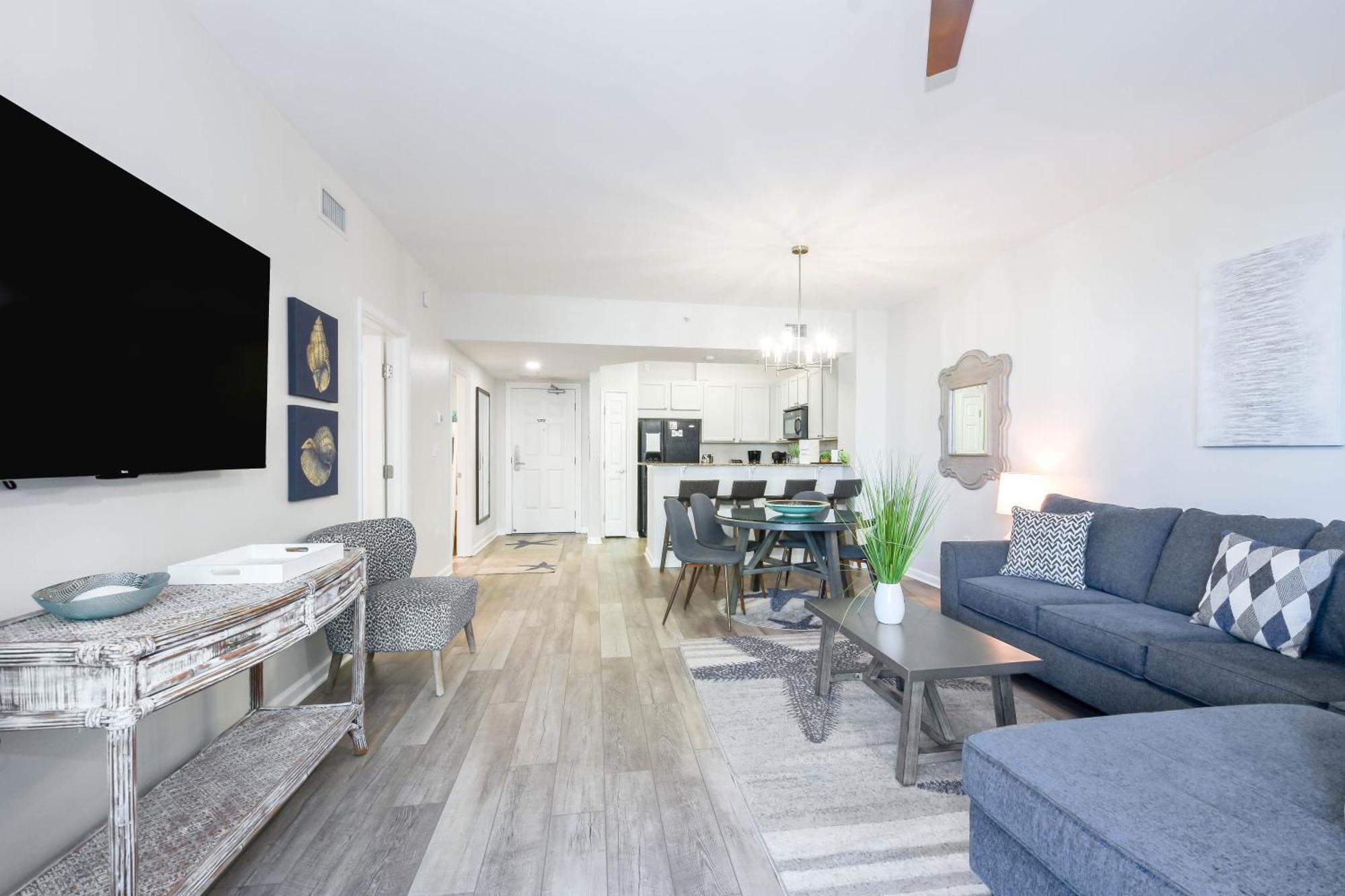 The Palms Of 2309 Junior Apartment