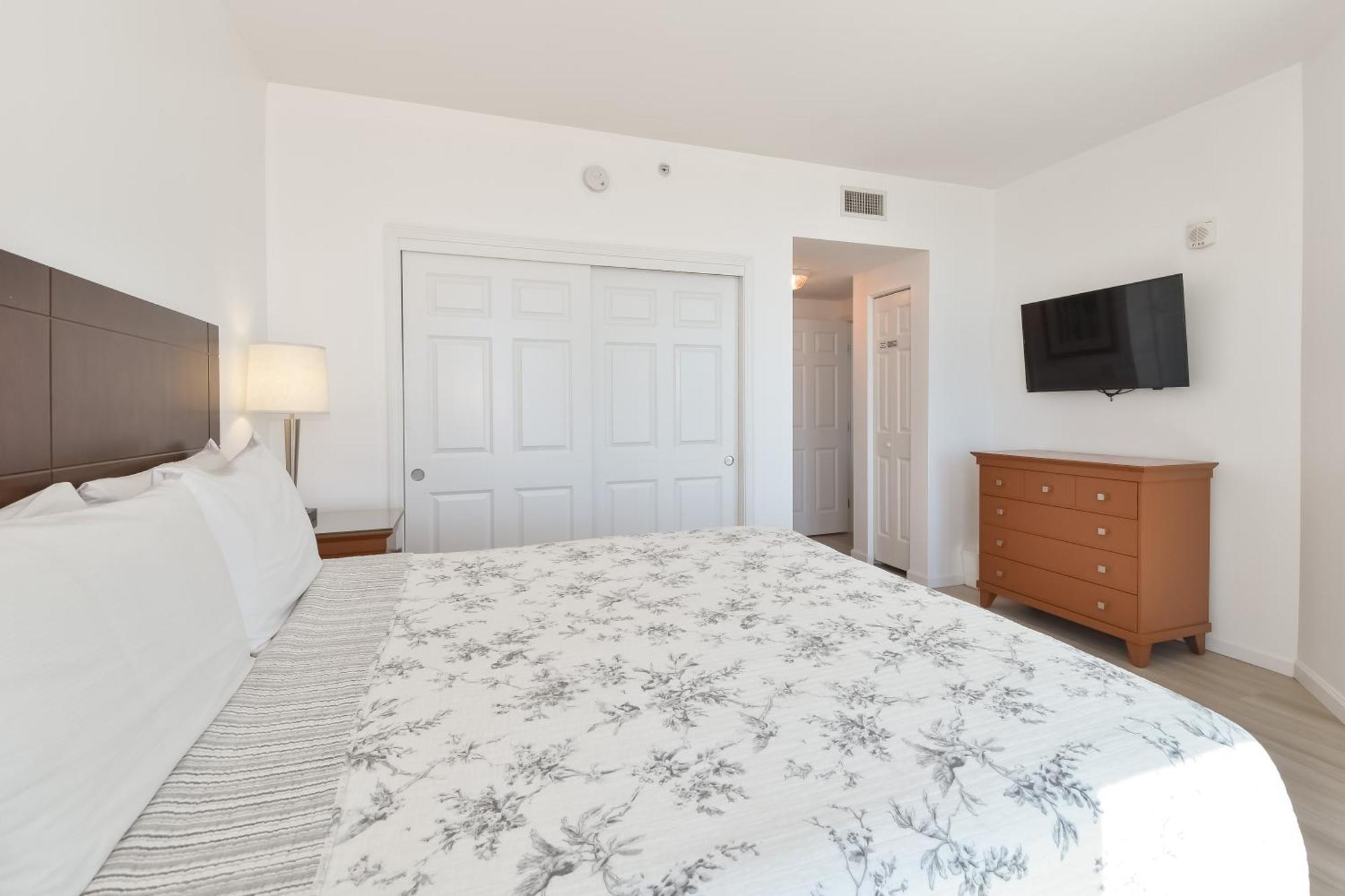 The Palms Of 11006 Junior Apartment Destin