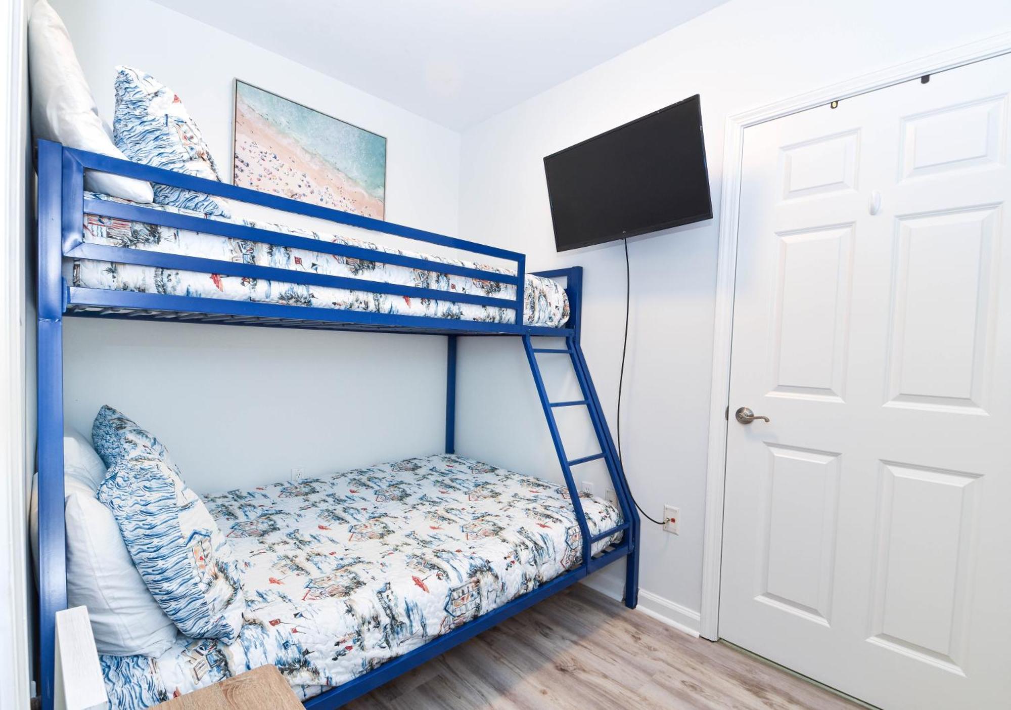 The Palms Of 2104 Junior Apartment