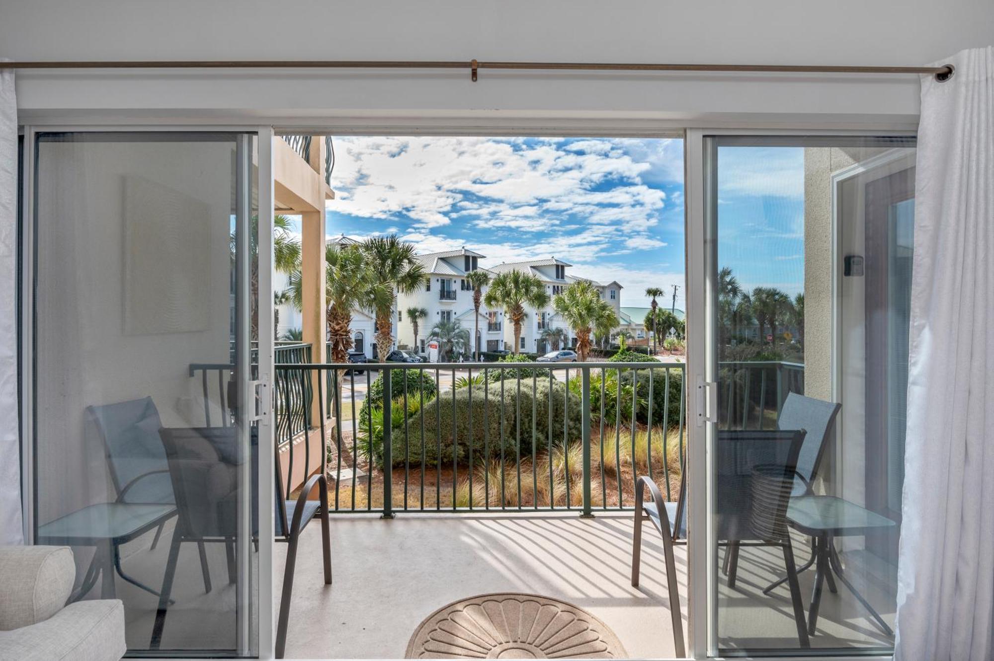 Salt Break Apartment