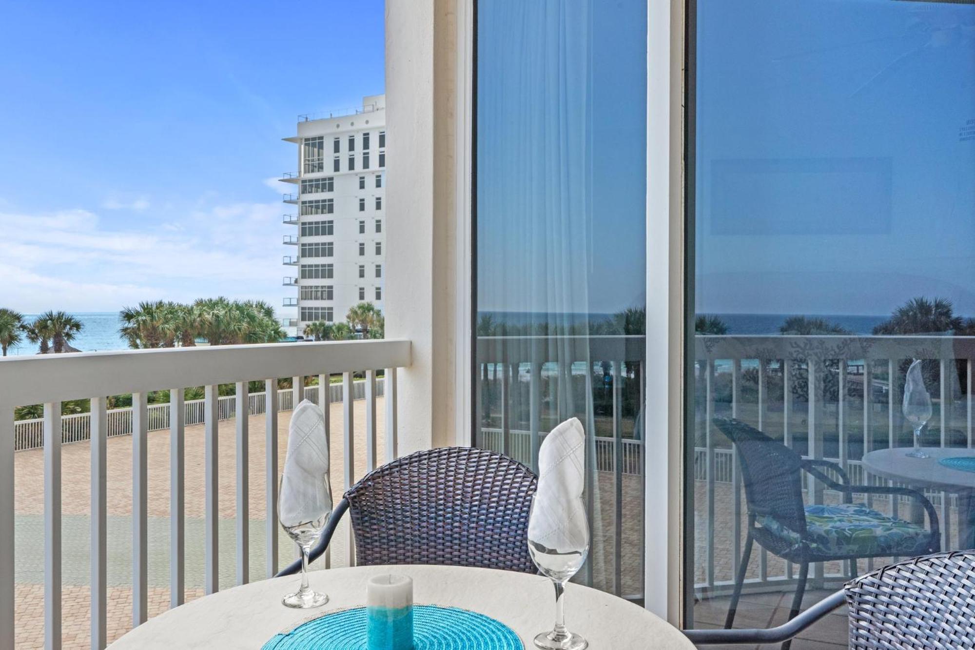 - Front 3- 4 Bedroom Okaloosa Apartment Destin