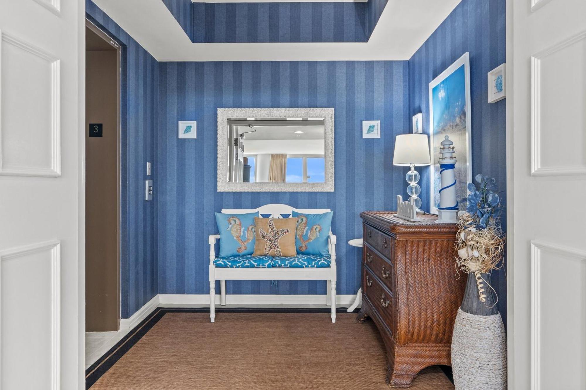 - Front 3- 4 Bedroom Okaloosa Apartment