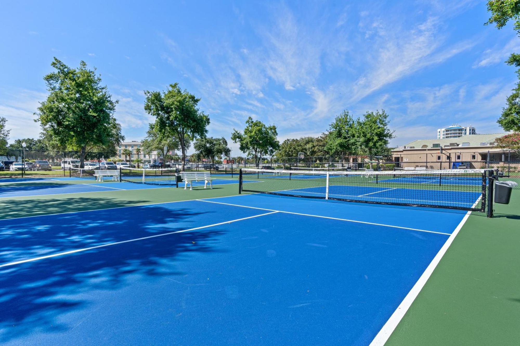 - Front 3- 4 Bedroom Okaloosa Apartment Destin