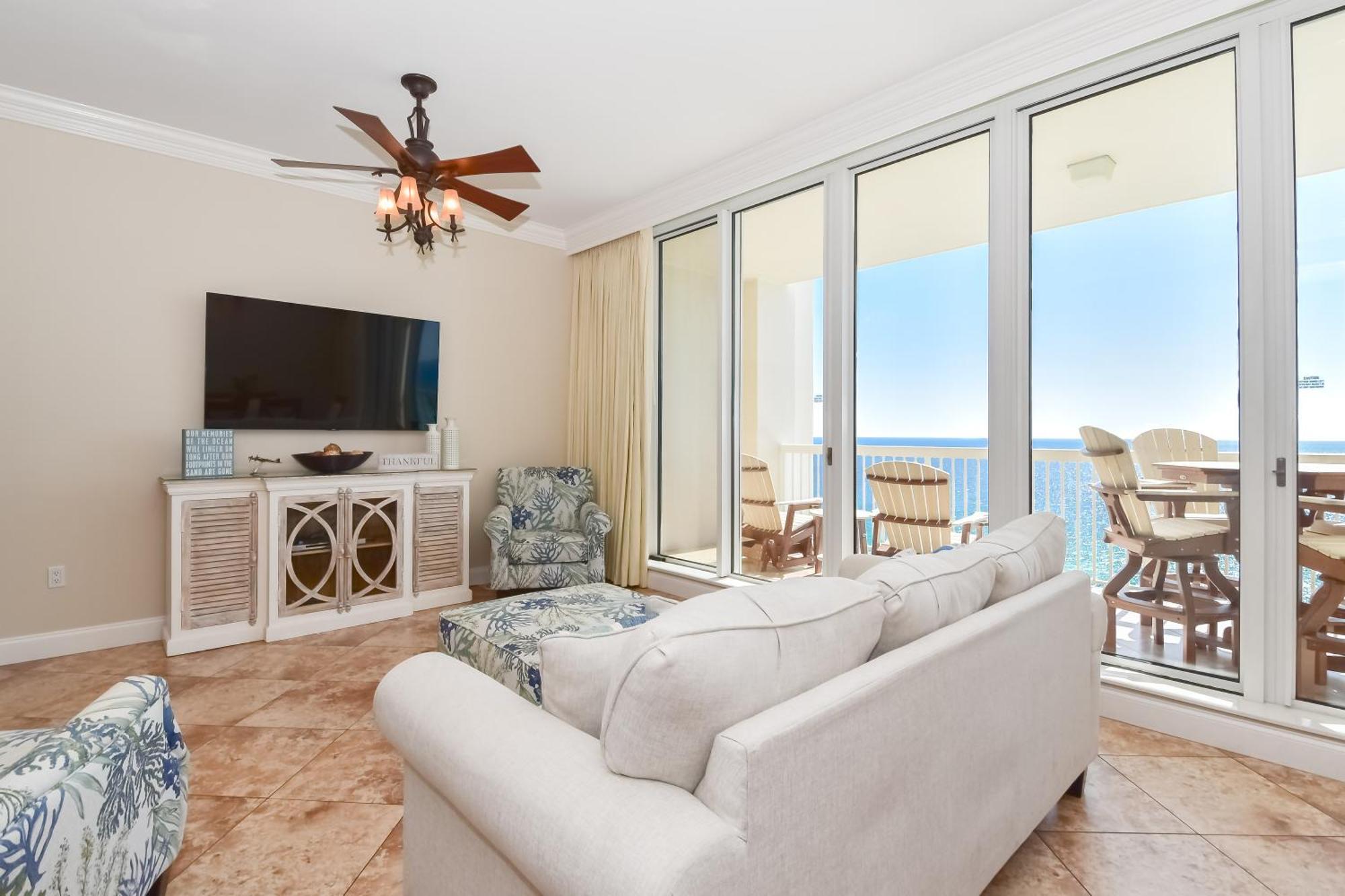 Silver Towers W1703 Apartment