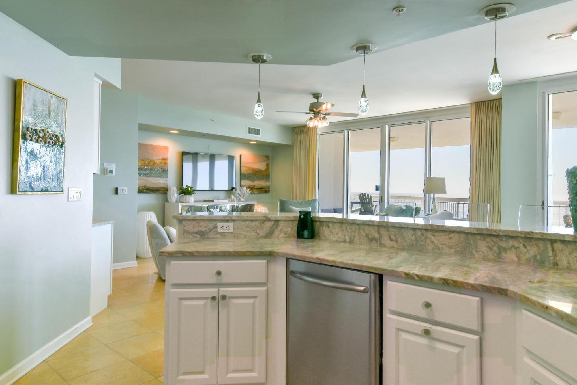 Silver Towers W1606 Apartment