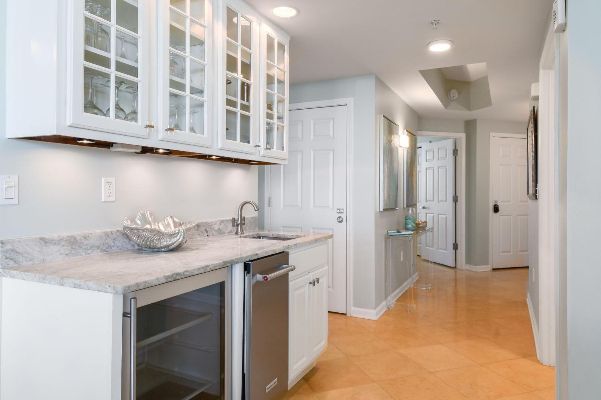 Silver Towers W1606 Destin