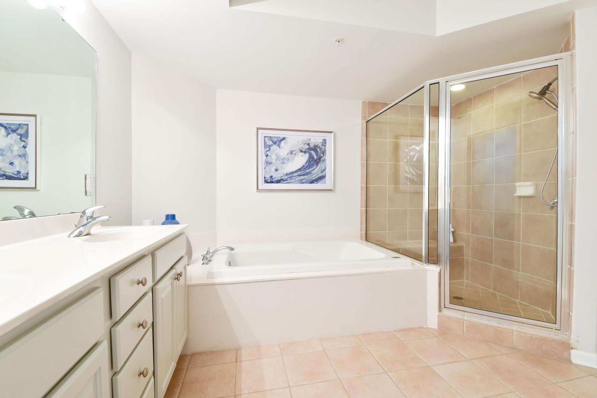 Silver Towers W1205 Destin