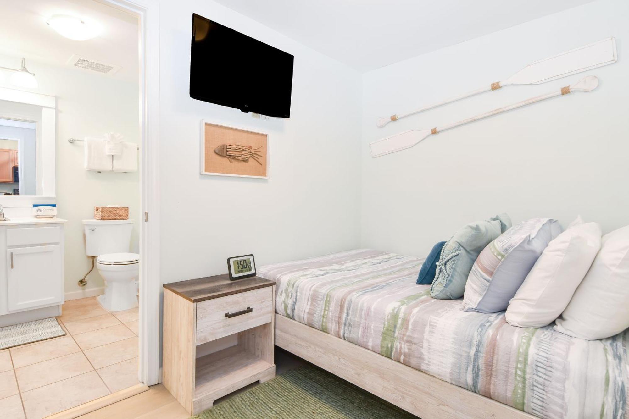 The Palms Of 11004 Junior Apartment *