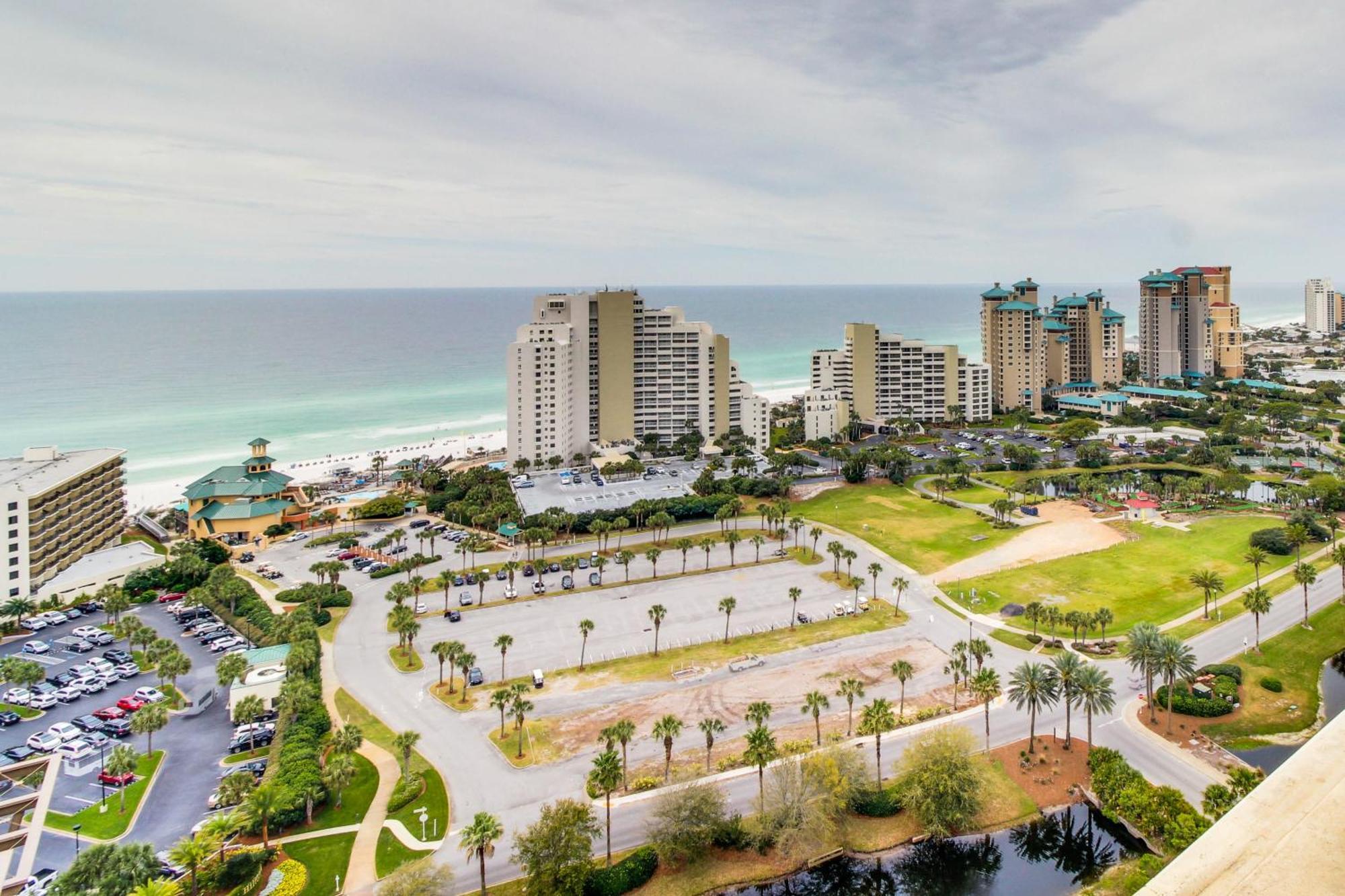 Apartment Luau 7501 And 7503 Destin