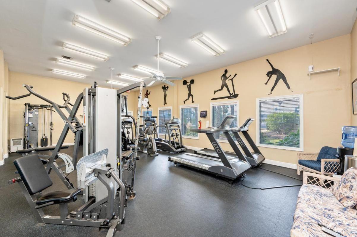 1056 Shoreline Towers Spacious & Charming Destin