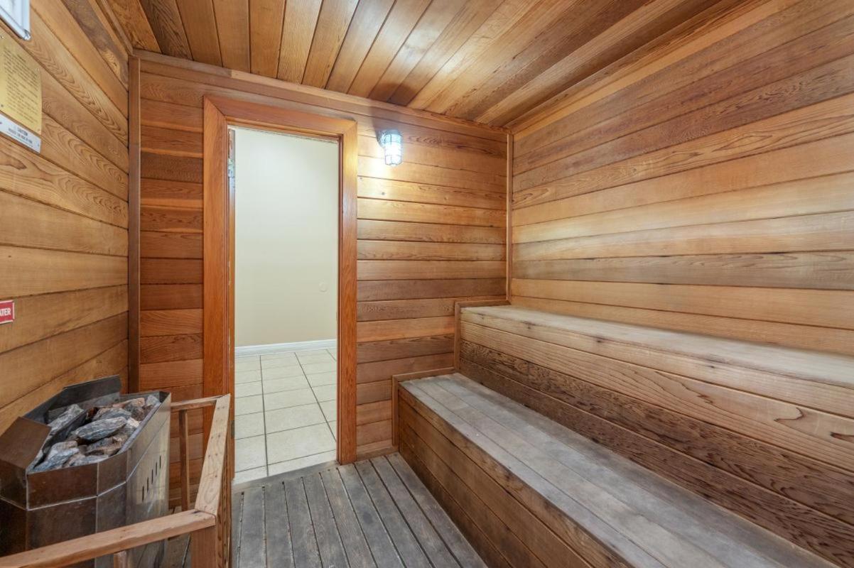 Holiday home 4-8 Shoreline Towers Townhome 8 - Free Setup *
