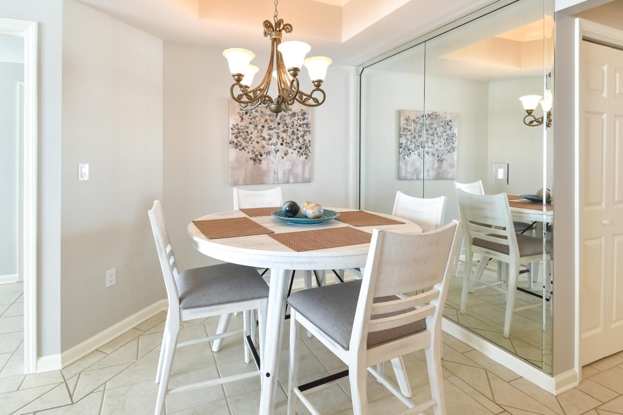 Apartment Silver Towers W302