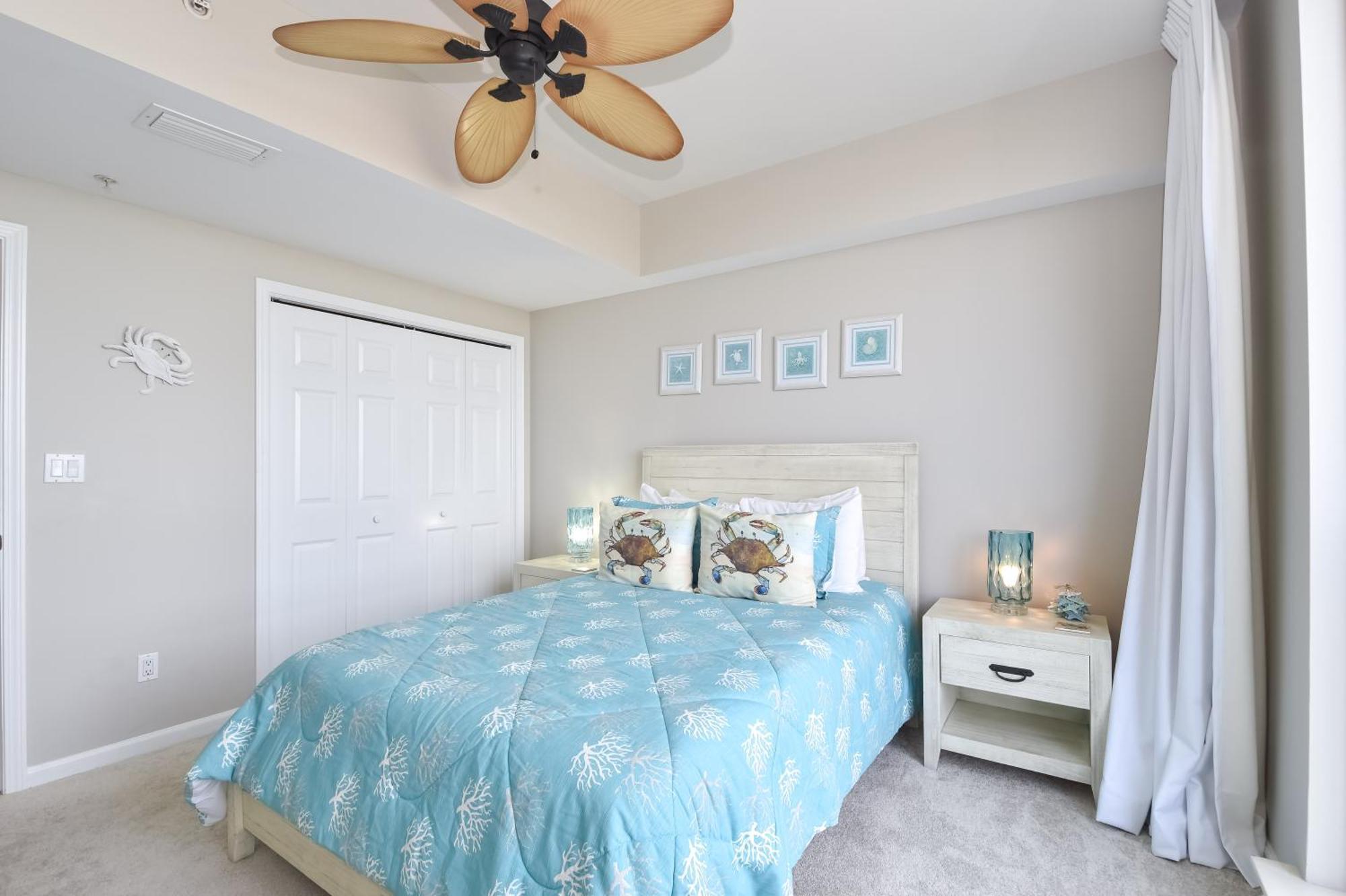 Silver Towers E504 Apartment *