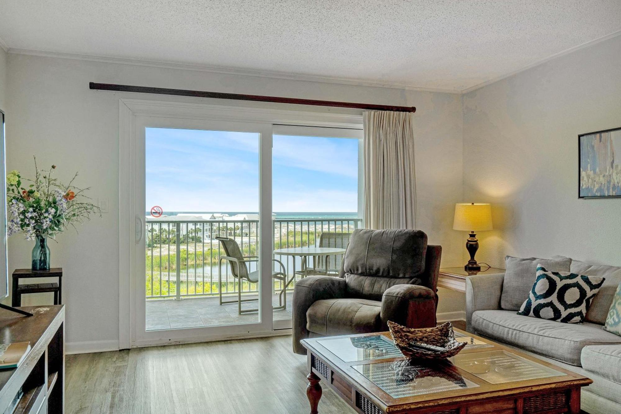 Emerald Oasis Aparthotel Destin