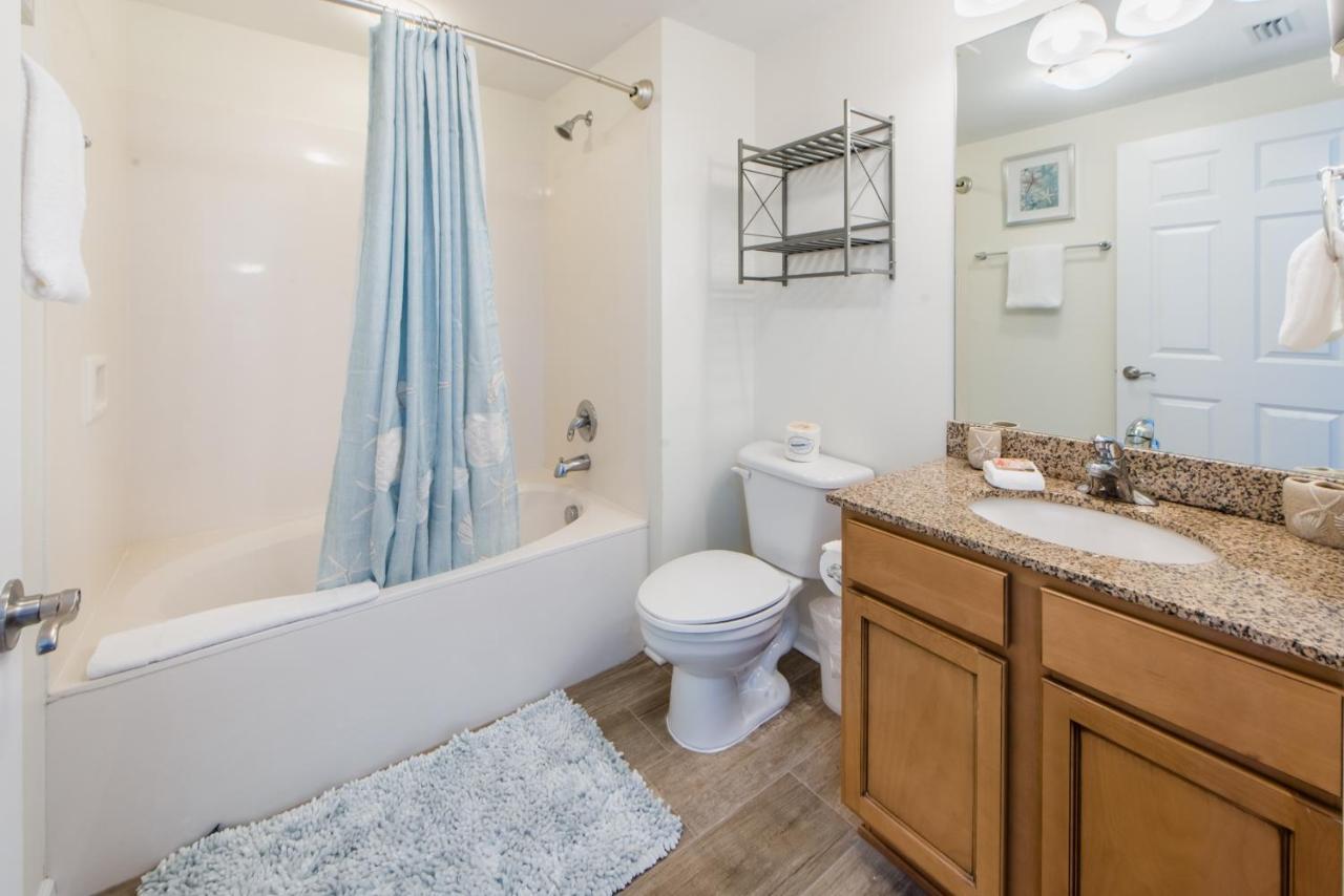 Palms #21113 Jr. 2br *